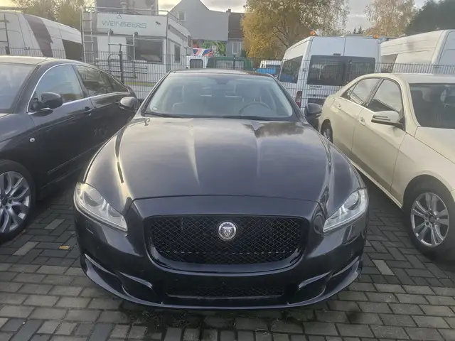 Jaguar XJ 3.0 Benzin Premium Luxury Allrad