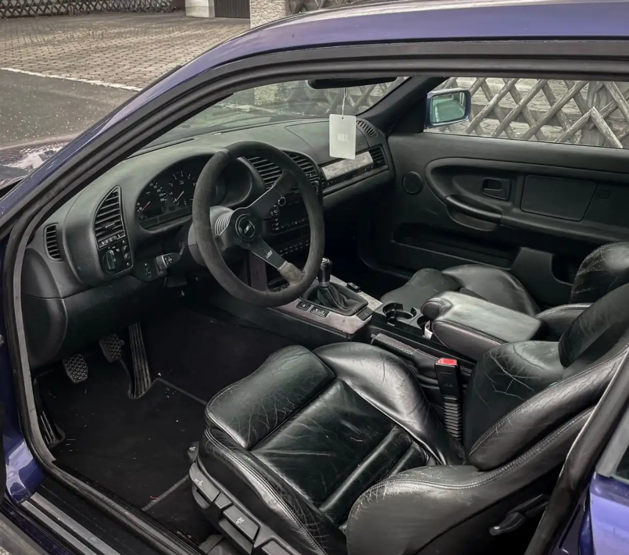 BMW 328 328i Sport Edition Blau - 2
