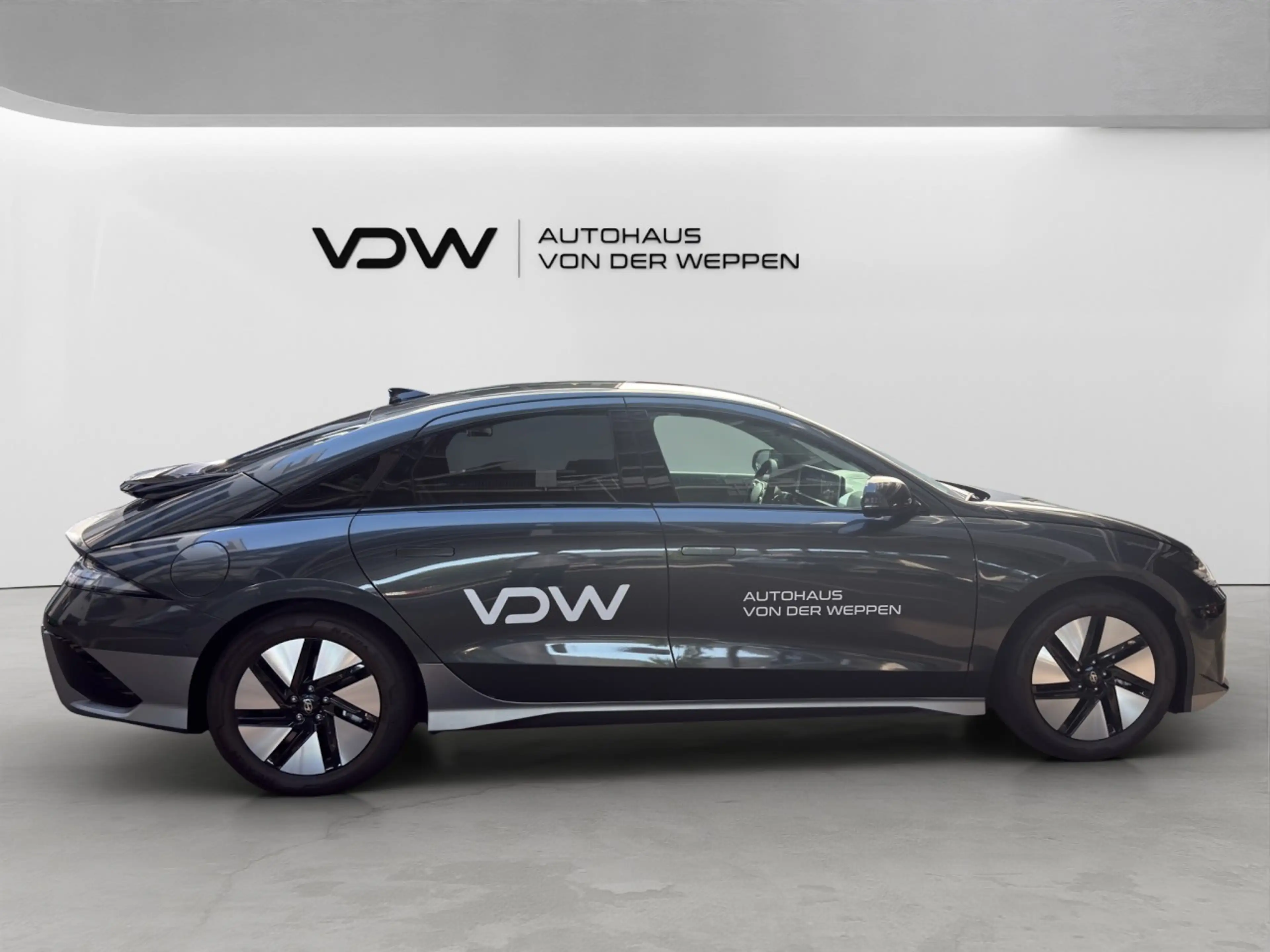 Hyundai IONIQ 6 TECHNIQ + PARK-PAKET + SITZ-PAKET U.V.M! Klima — photo 9