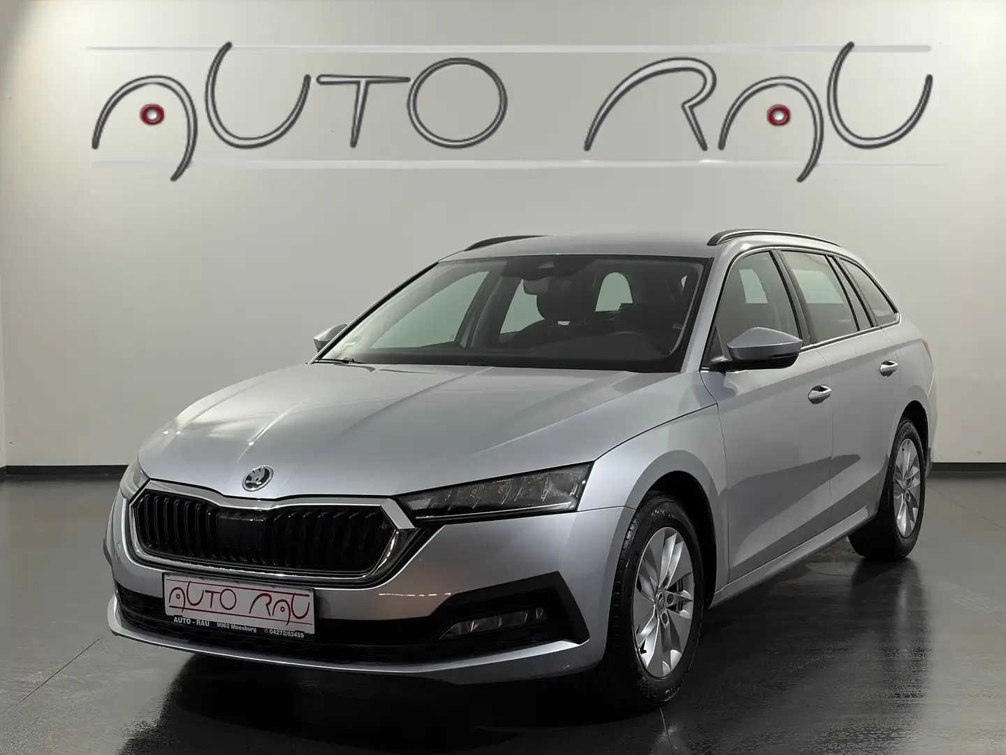 Skoda Octavia Com. 2.0 TDI Ambition Grau - 1