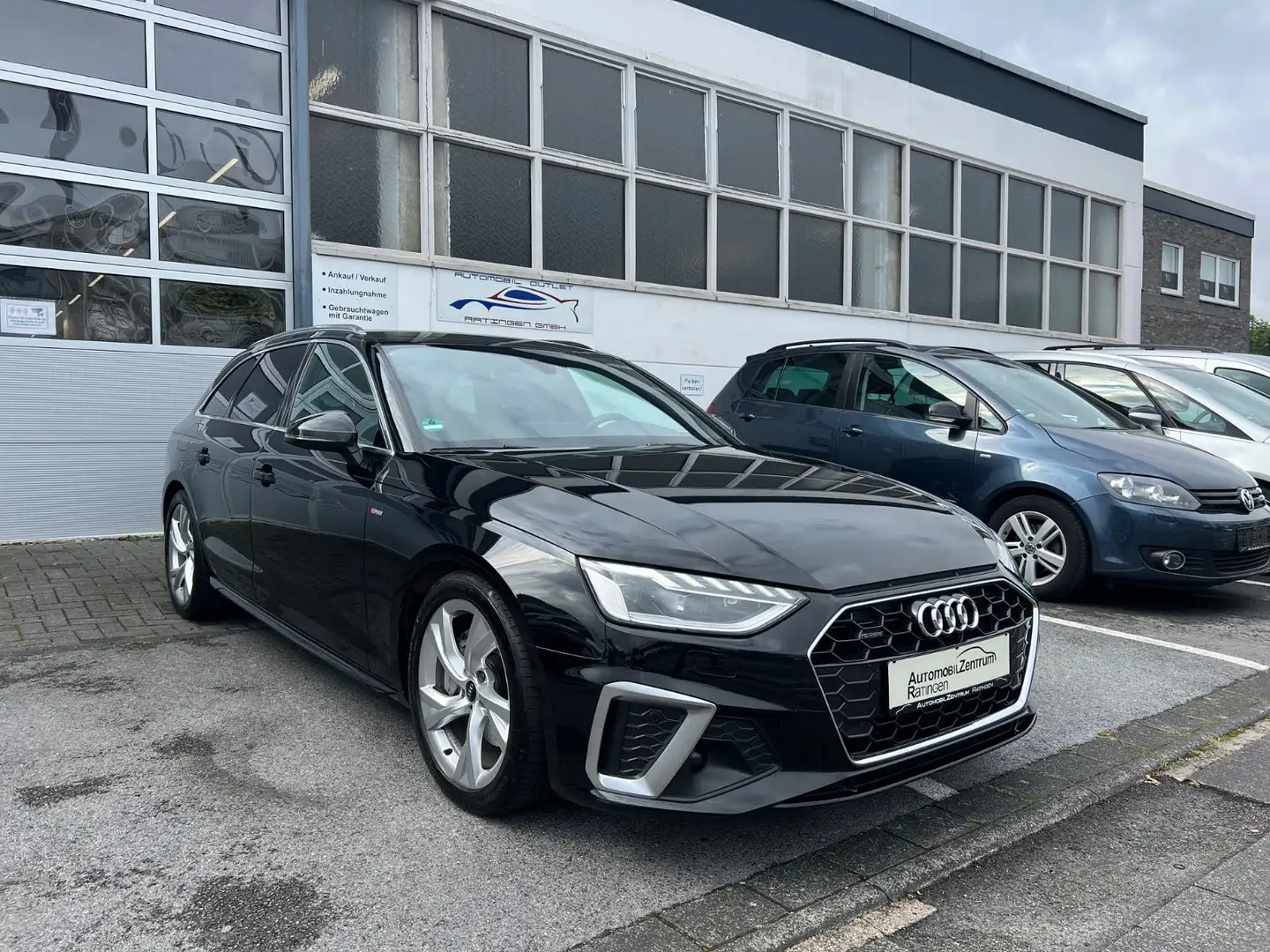 Audi A4 Avant 40 TDI quattro S line 1.HD*MATRIX* Schwarz - 1