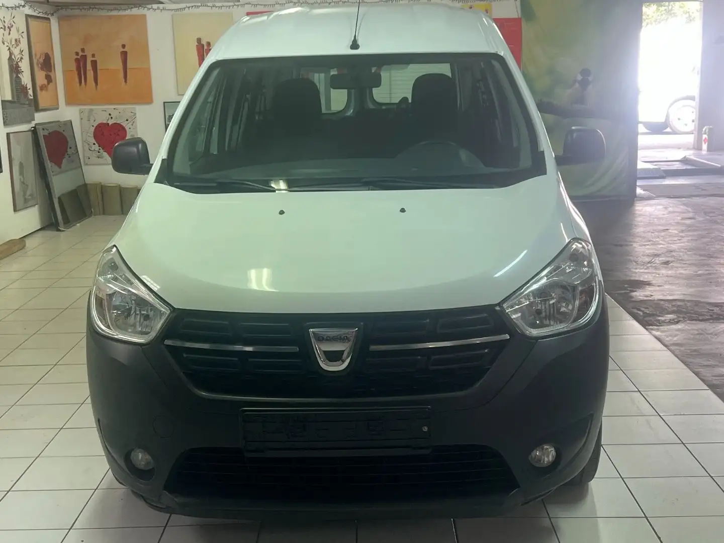 Dacia Dokker Essential Klima 5 Sitz. 1 Hand Garantie Weiß - 2