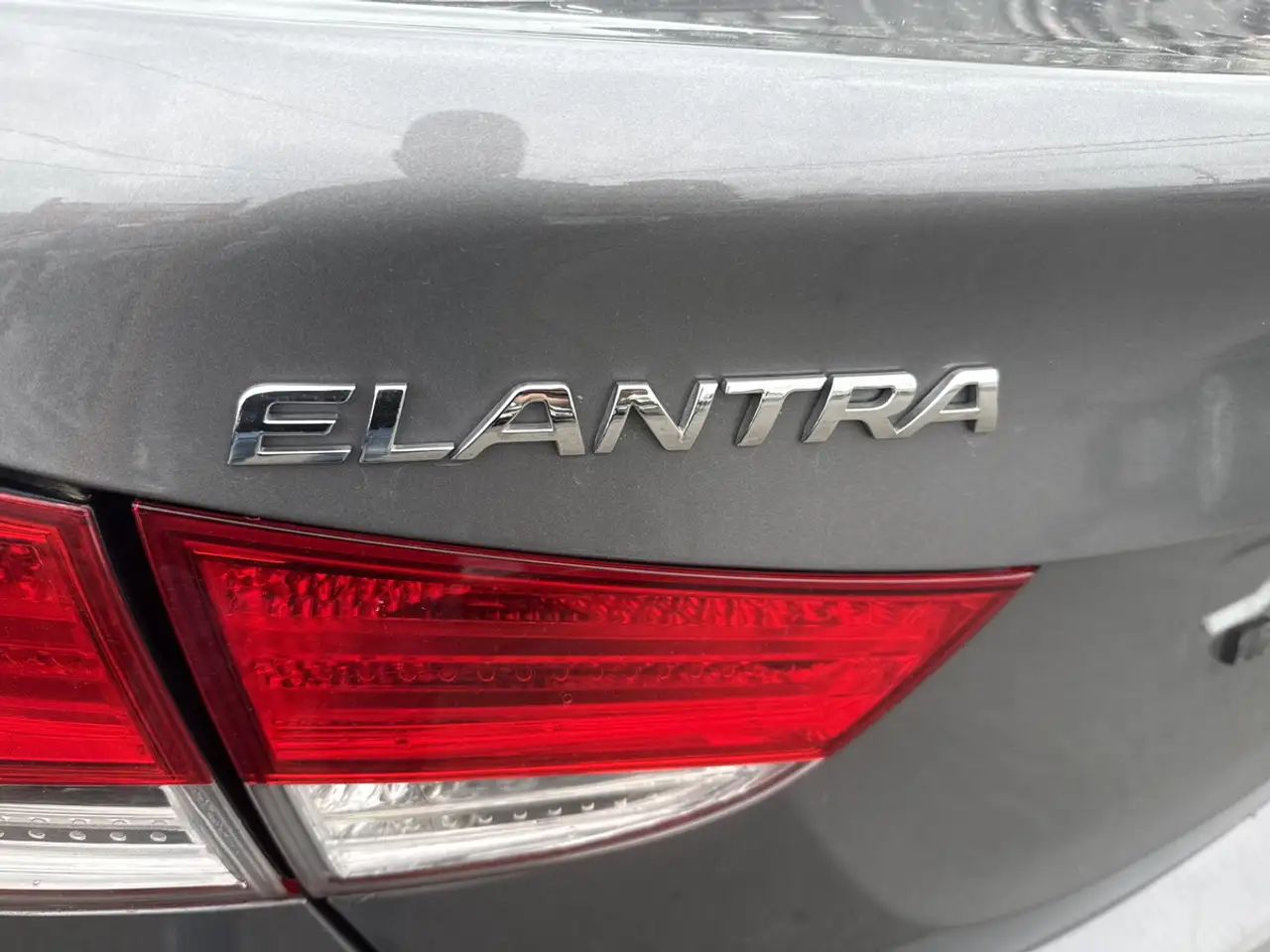 Hyundai ELANTRA fotografie Hyundai ELANTRA