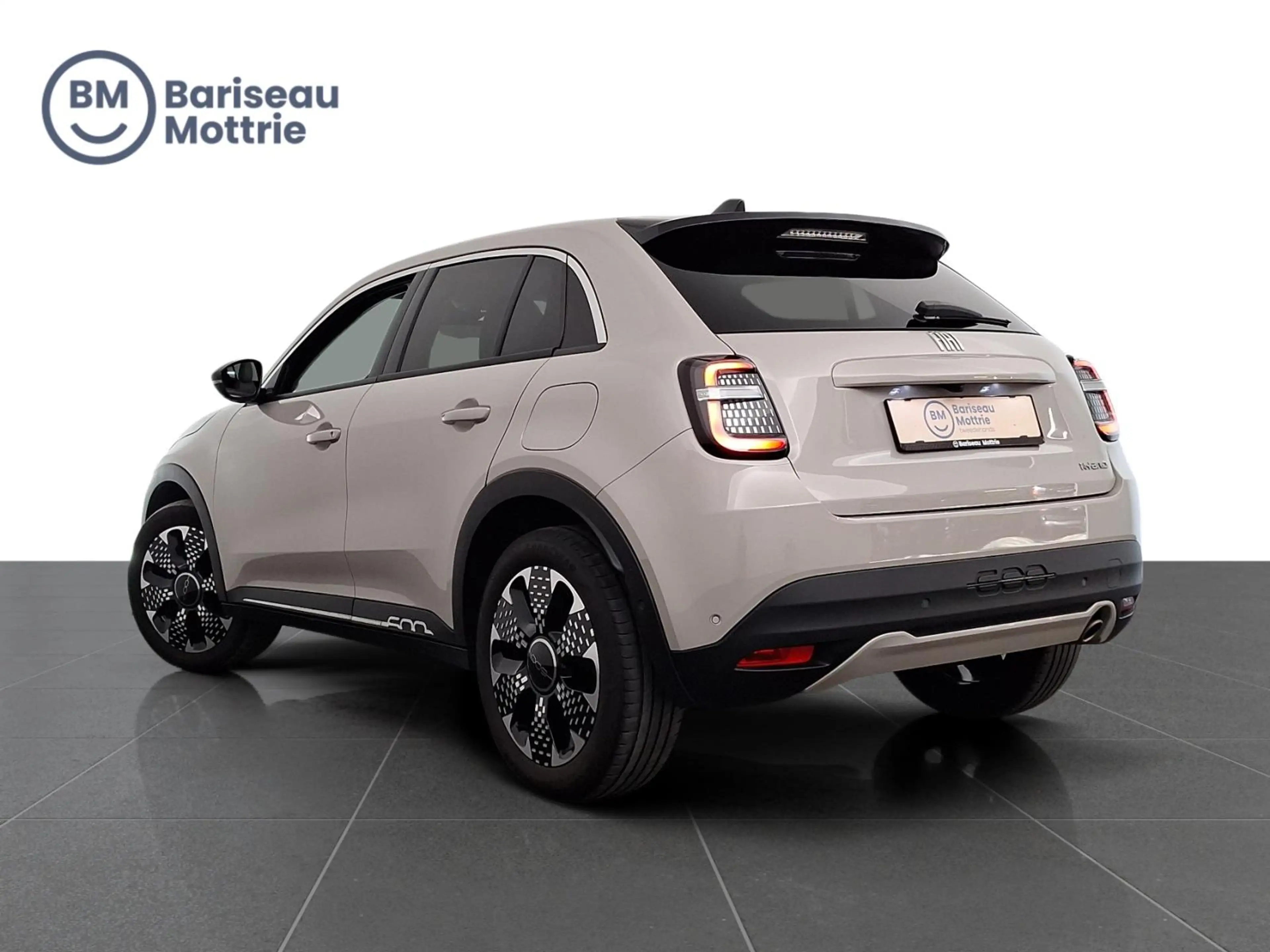 Fiat 600 LA PRIMA HYBRID AUTOMAAT *LEDER*DAB*GPS*CARPLAY*CA — photo 4