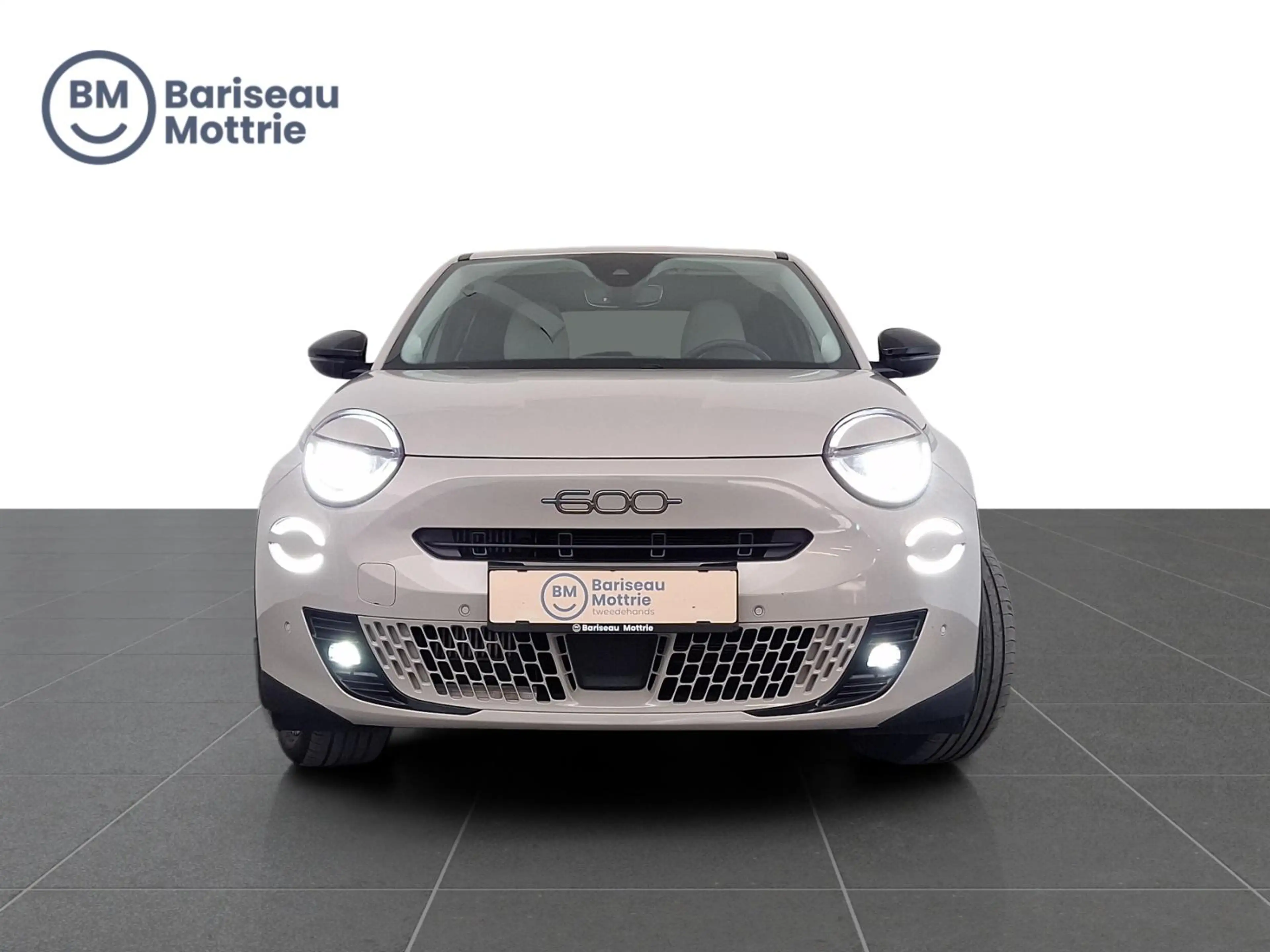 Fiat 600 LA PRIMA HYBRID AUTOMAAT *LEDER*DAB*GPS*CARPLAY*CA — photo 2