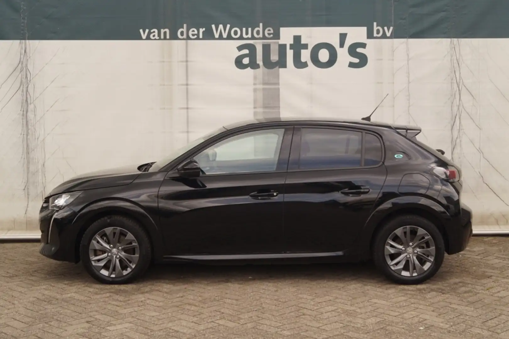 Peugeot e-208 EV Allure 50kWh -ECC-LED-PDC- Zwart - 1