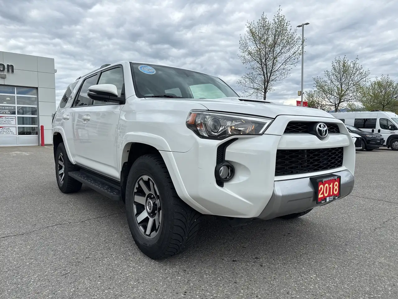 Toyota 4-Runner снимка Toyota 4-Runner