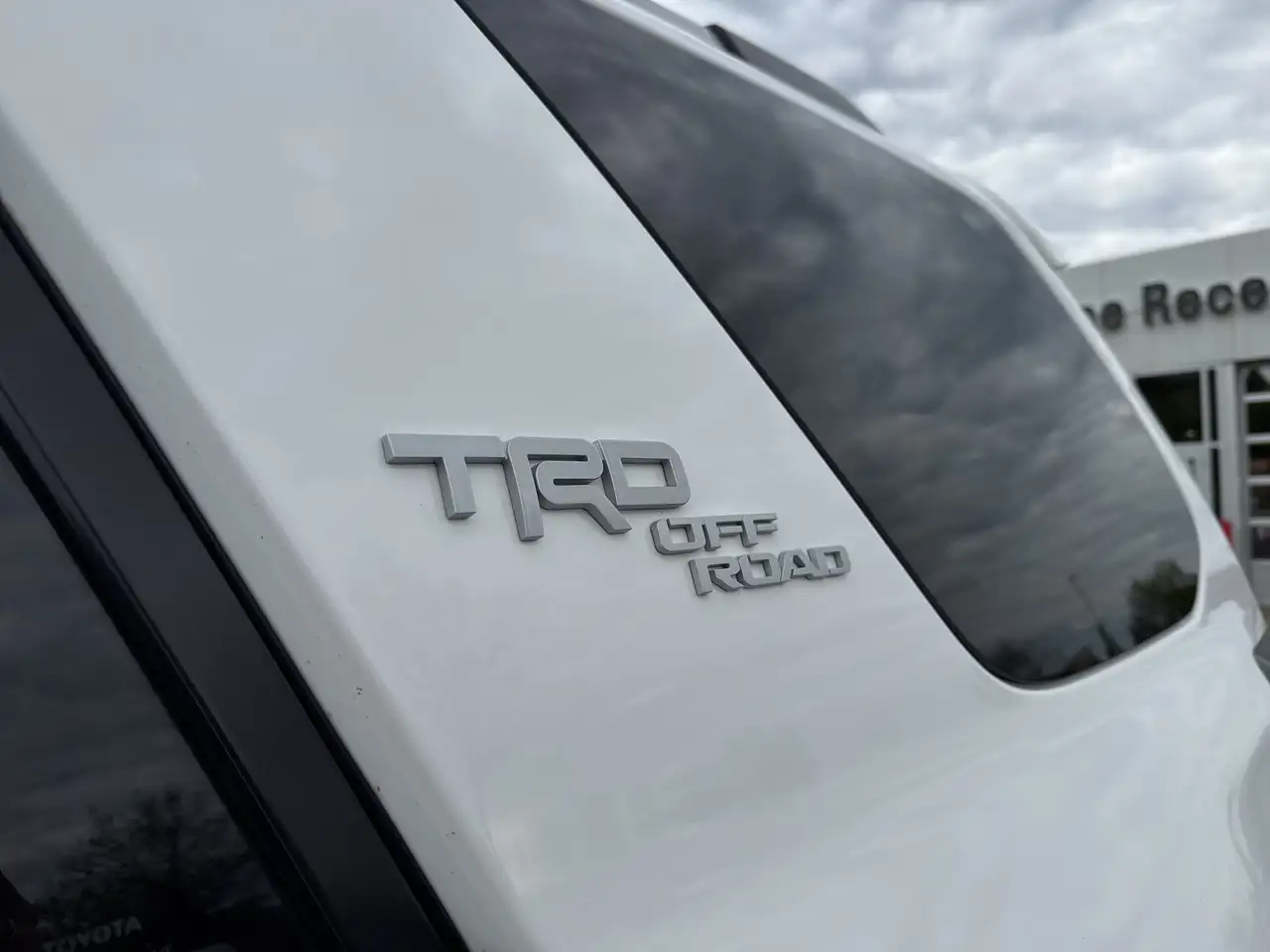 Toyota 4-Runner снимка Toyota 4-Runner