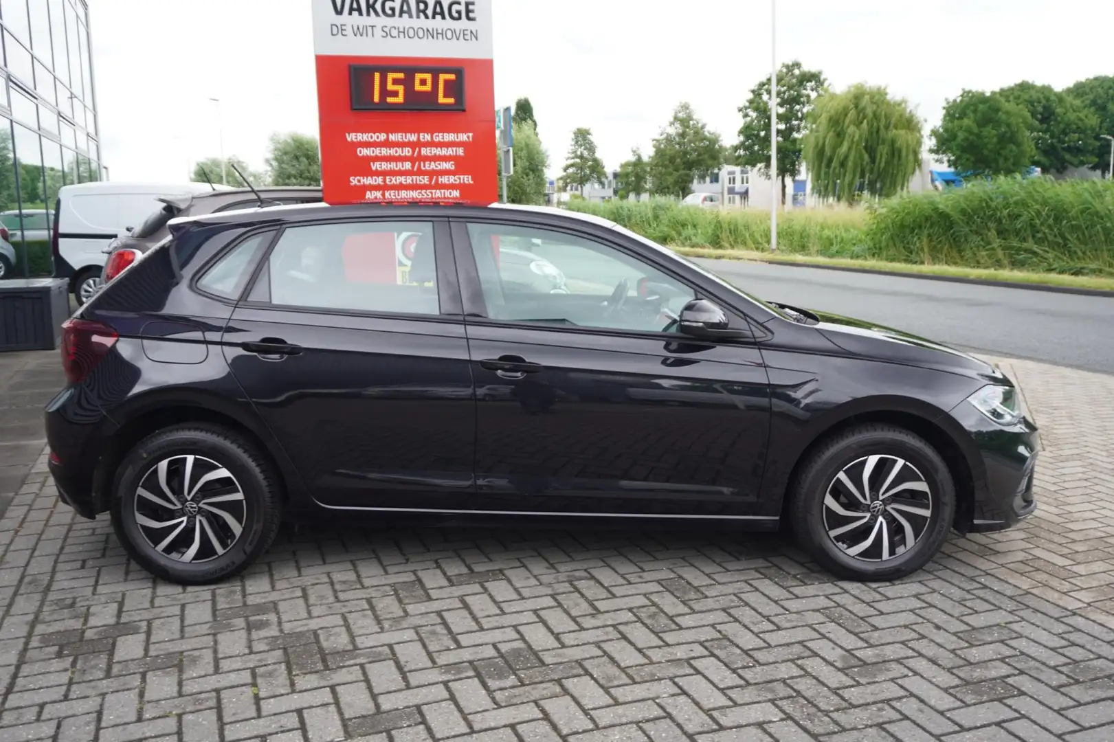Volkswagen Polo 1.0 TSI Life Business/ Adaptieve Cruise/ Stoel ver Zwart - 2