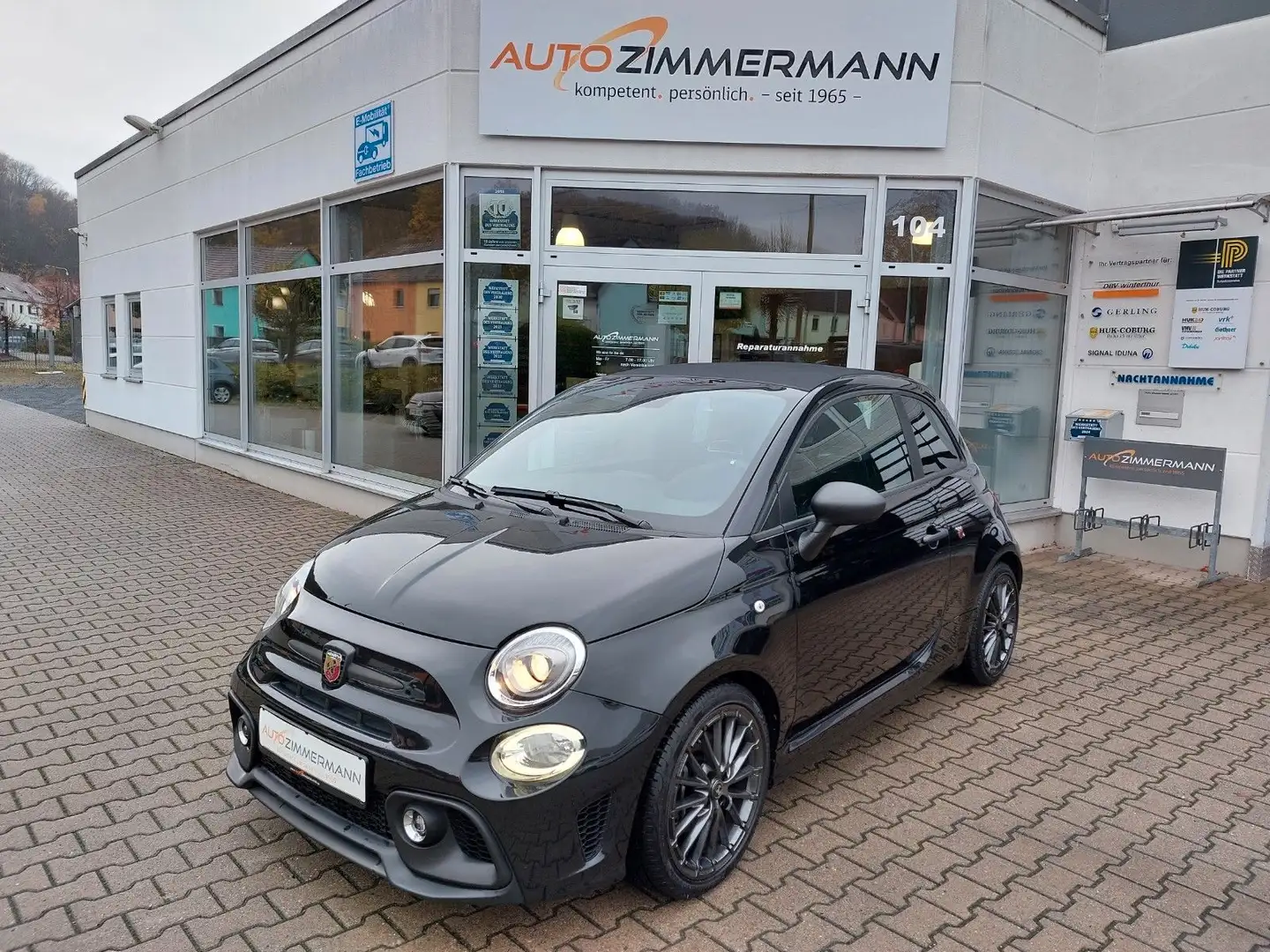 Abarth 595C Cabrio DAB+  nur 3600km Schwarz - 1