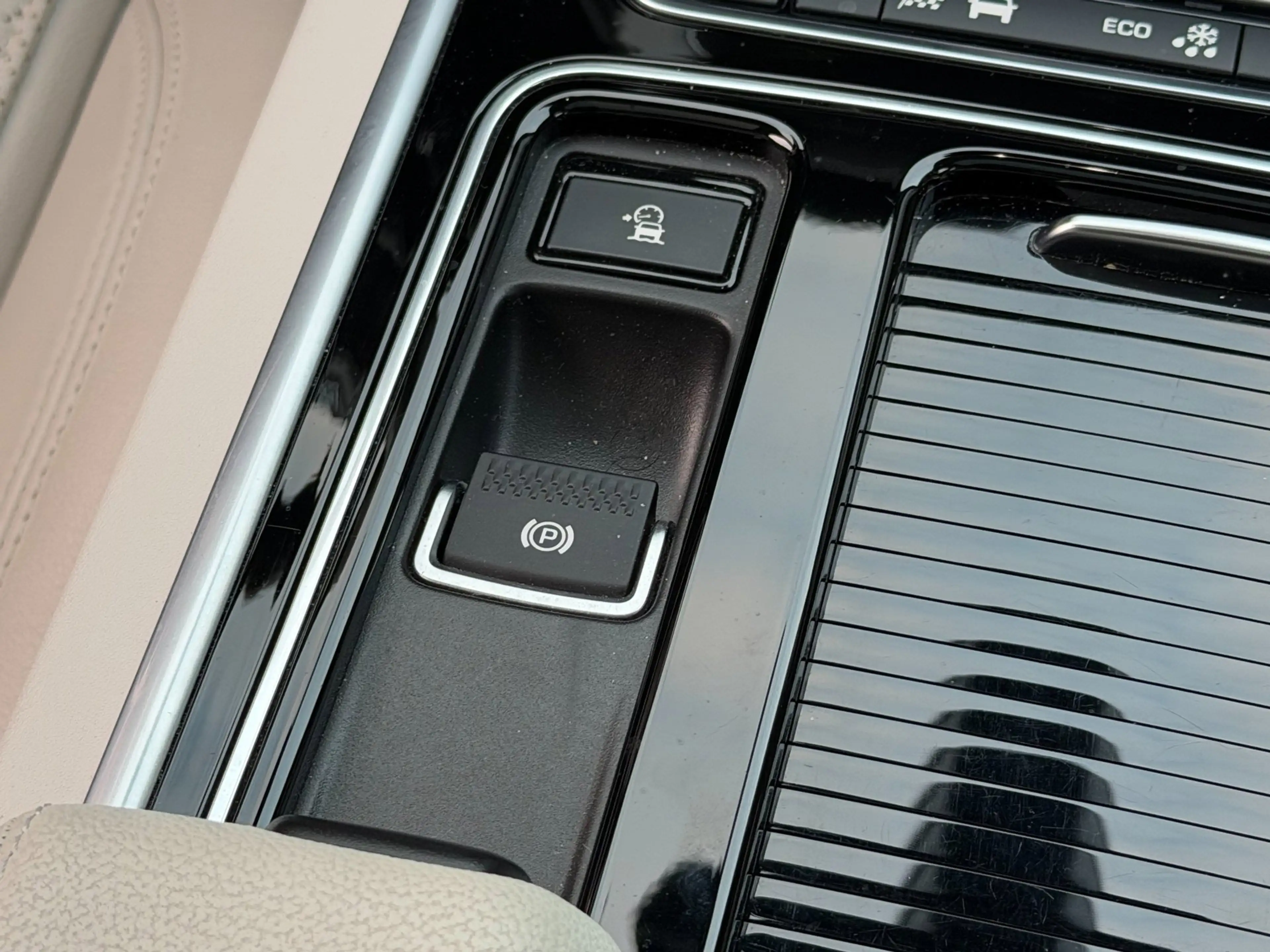 Jaguar XF 2.0 Portfolio|Org NL|Pano — photo 26