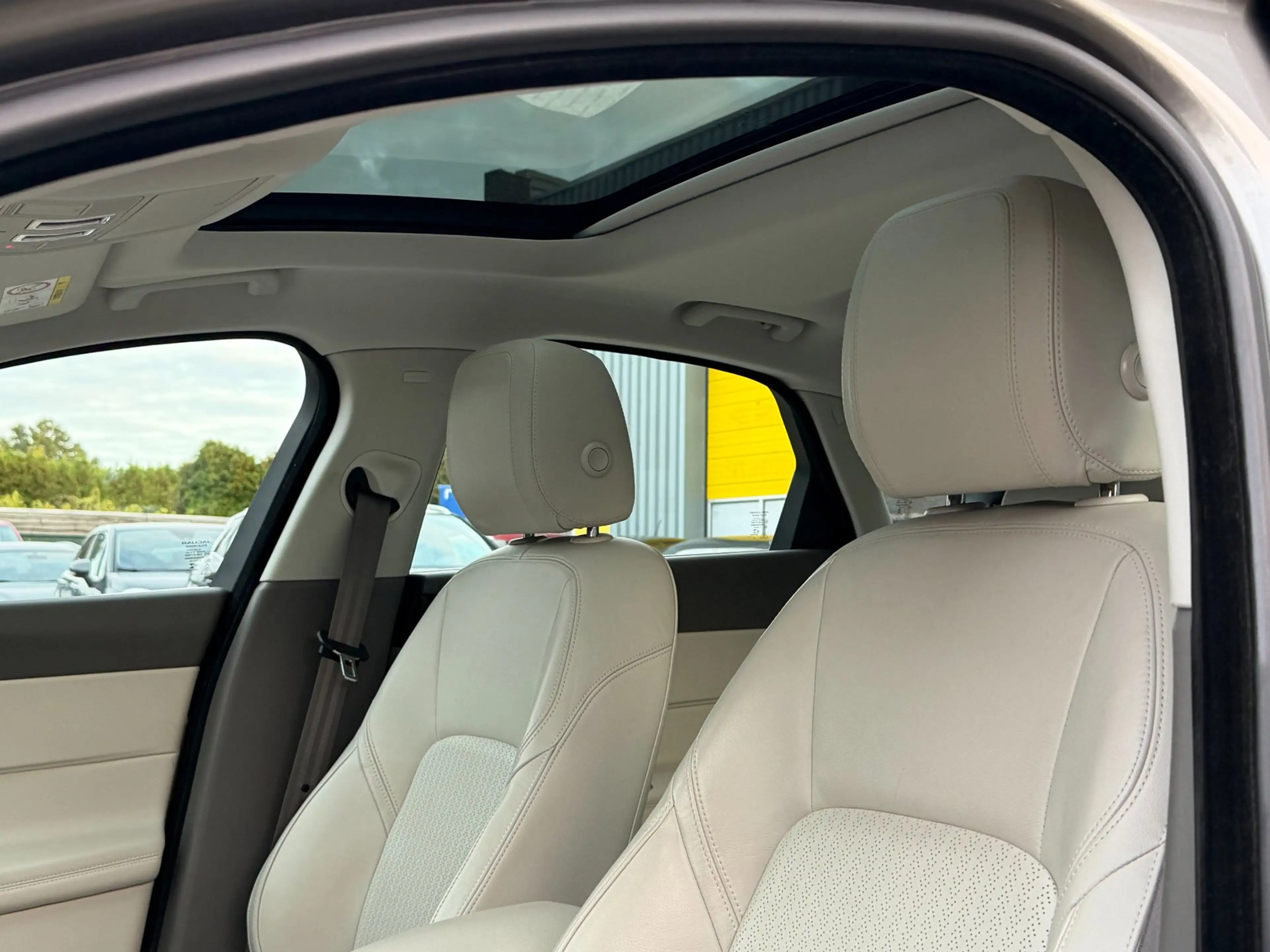 Jaguar XF 2.0 Portfolio|Org NL|Pano — photo 16