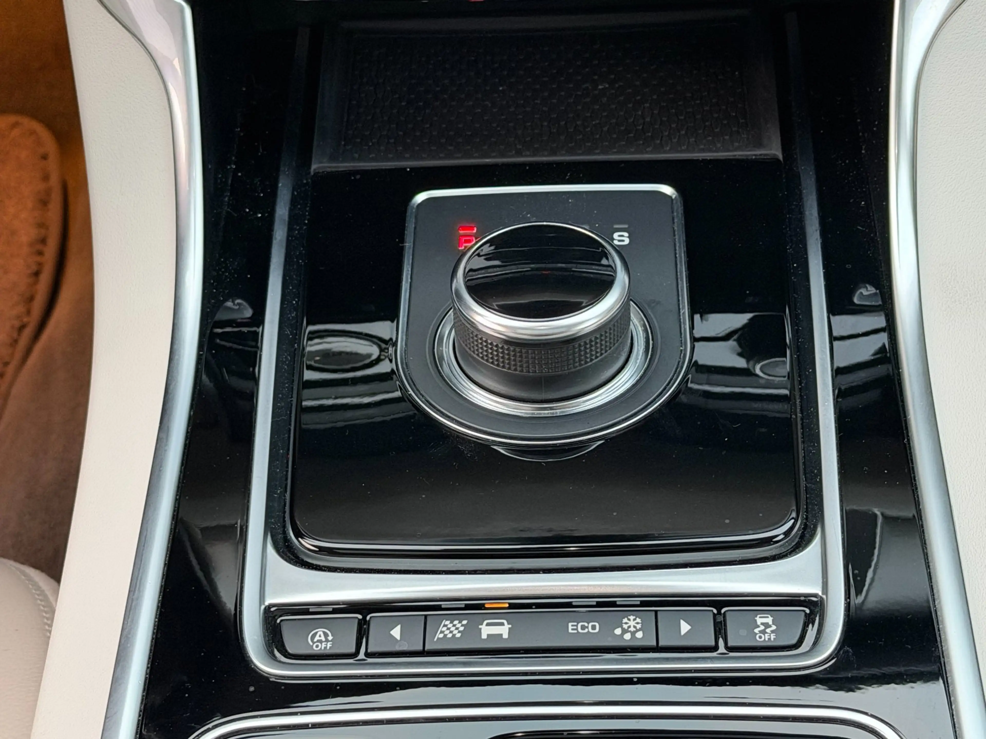 Jaguar XF 2.0 Portfolio|Org NL|Pano — photo 25
