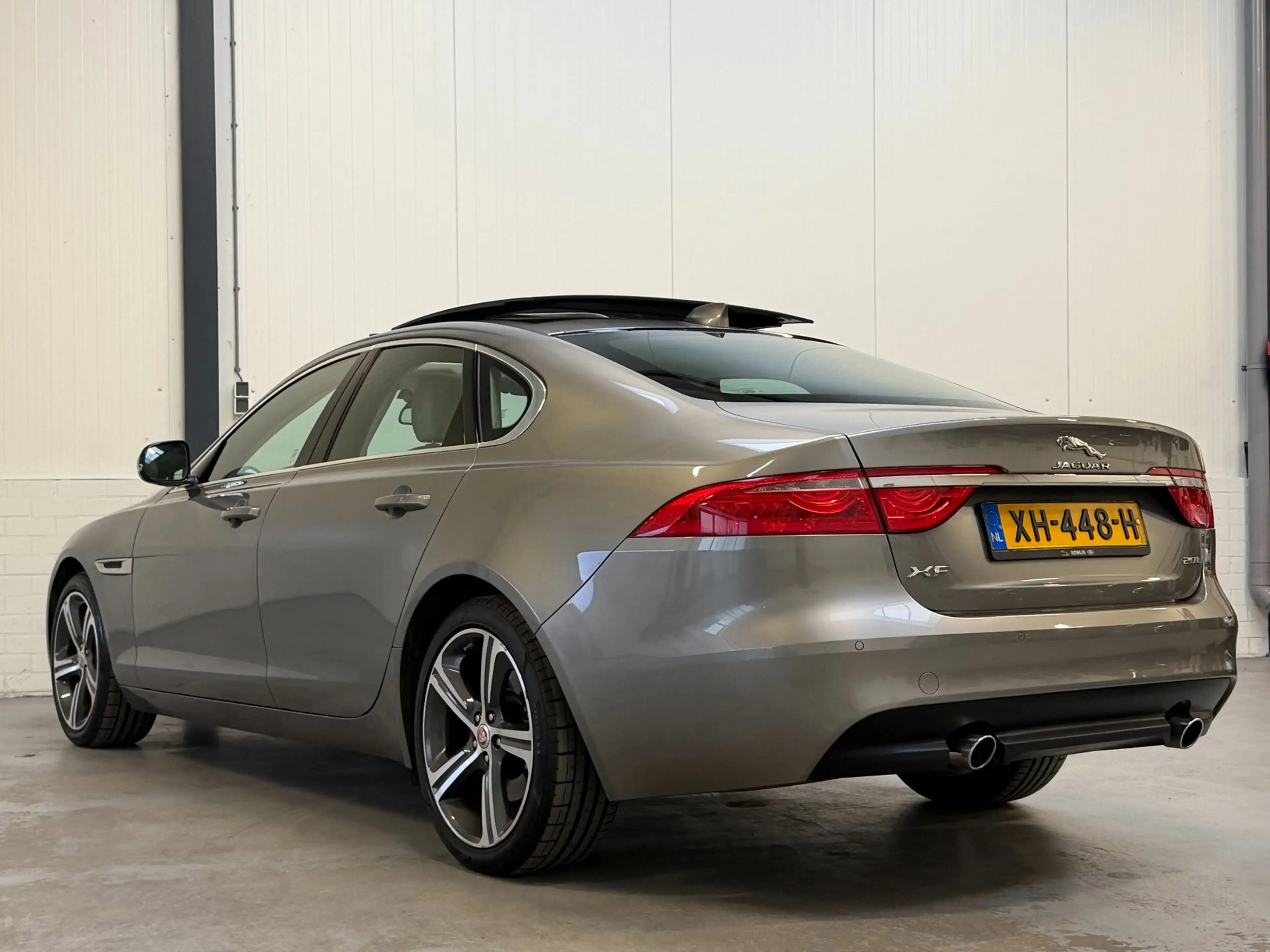 Jaguar XF 2.0 Portfolio|Org NL|Pano — photo 3
