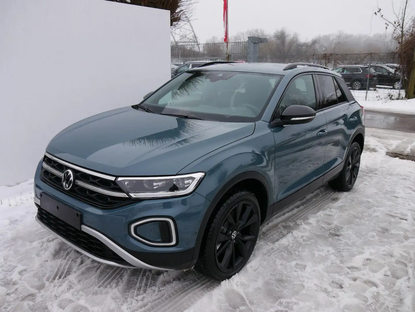 Volkswagen T-Roc Style 1,5 TSI DSG*AHK*ACC*MATRIX-LED*SHZ*PDC*KA... Blau - 1