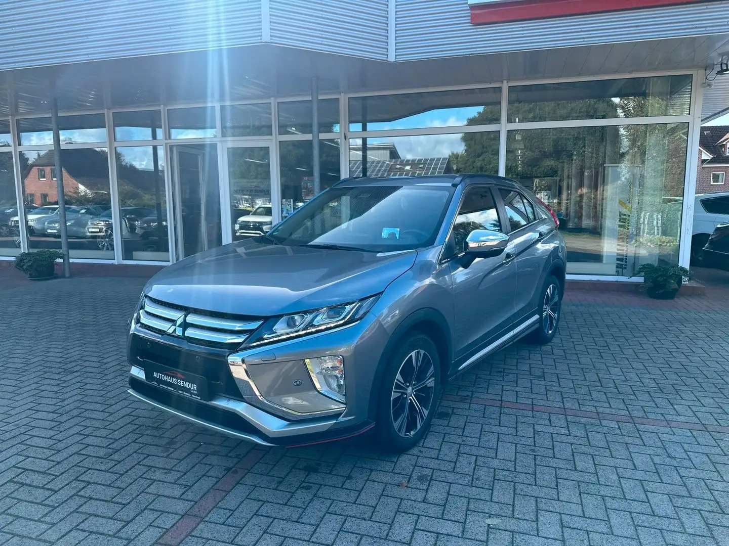 Mitsubishi Eclipse Cross Top 2WD*LEDER*KAMERA*TOP*AHK Grau - 2