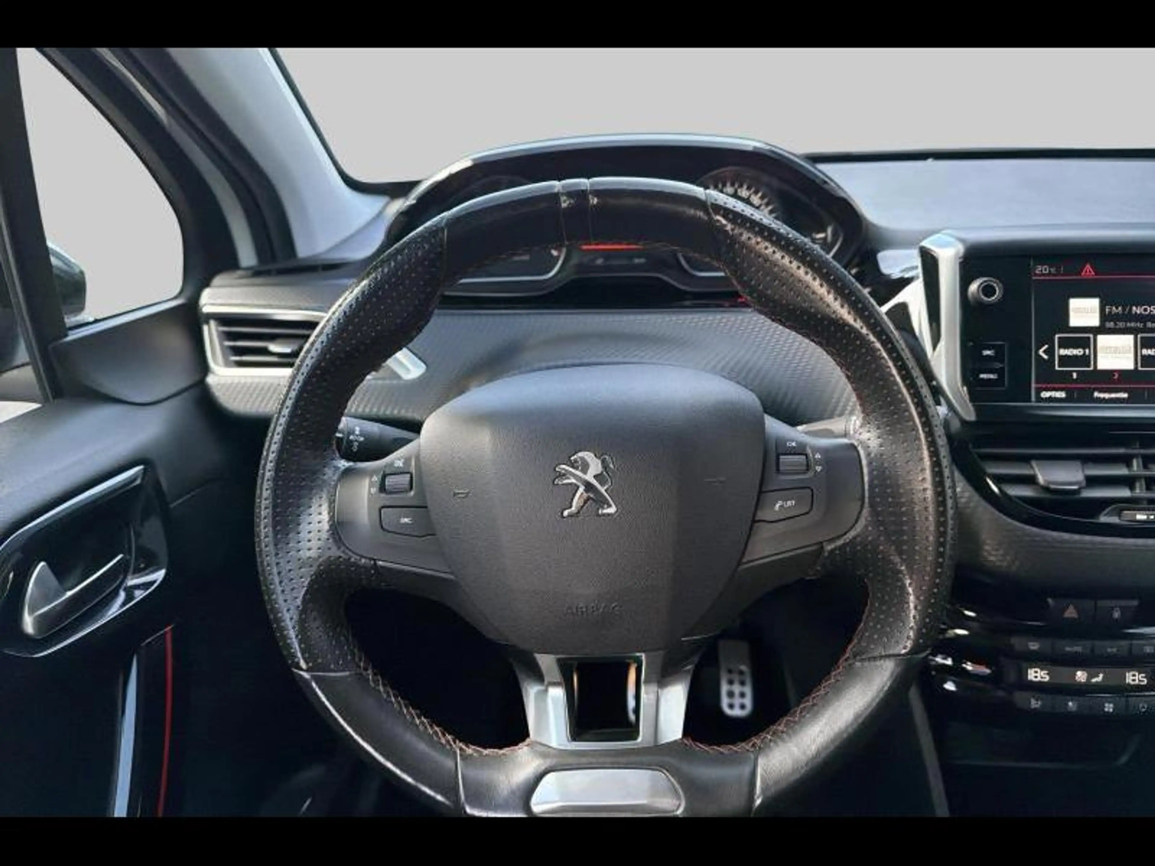 Peugeot 208 GT-Line.CAM.SENS.CARPLAY.LEDER — photo 9