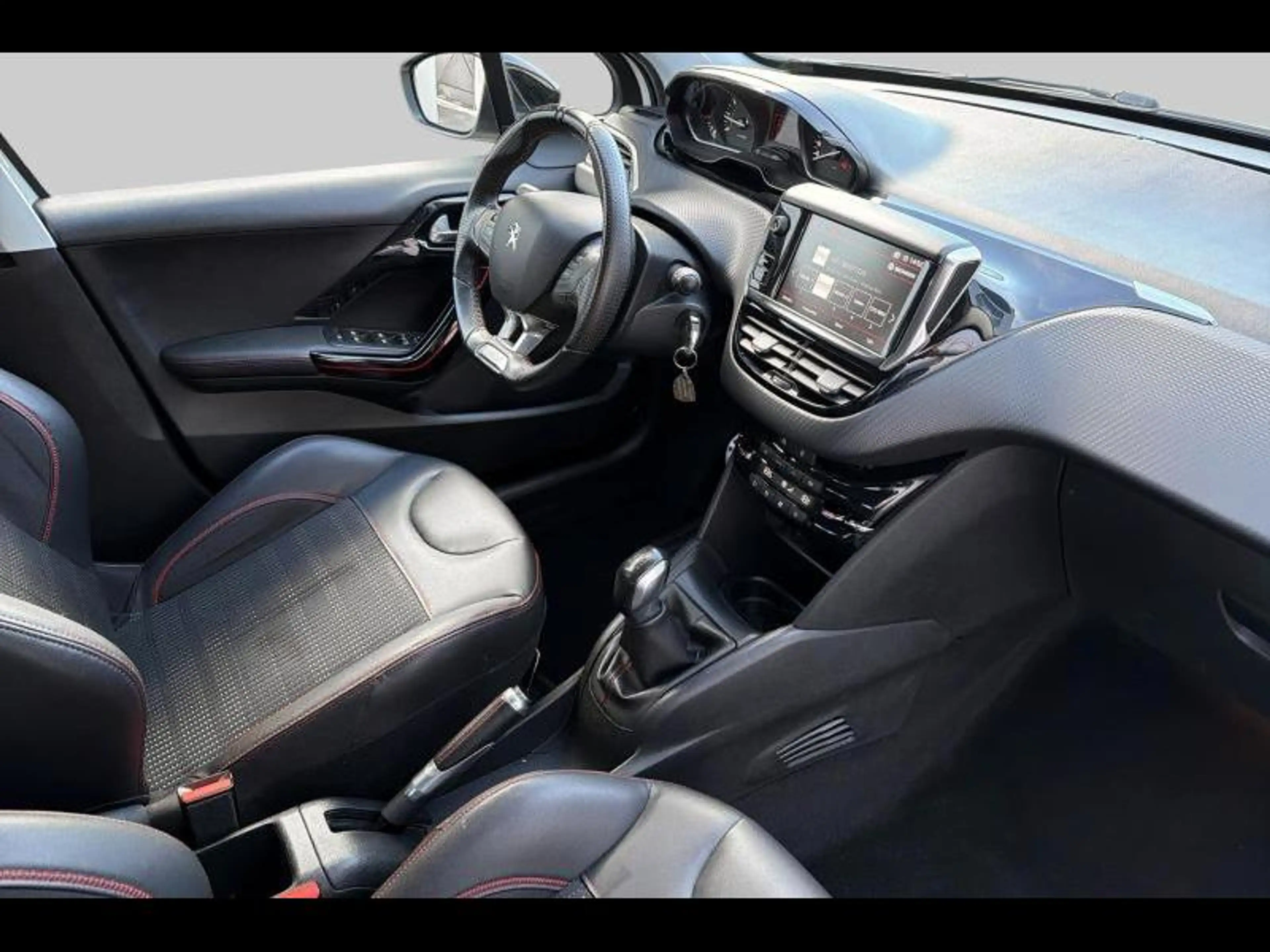 Peugeot 208 GT-Line.CAM.SENS.CARPLAY.LEDER — photo 8