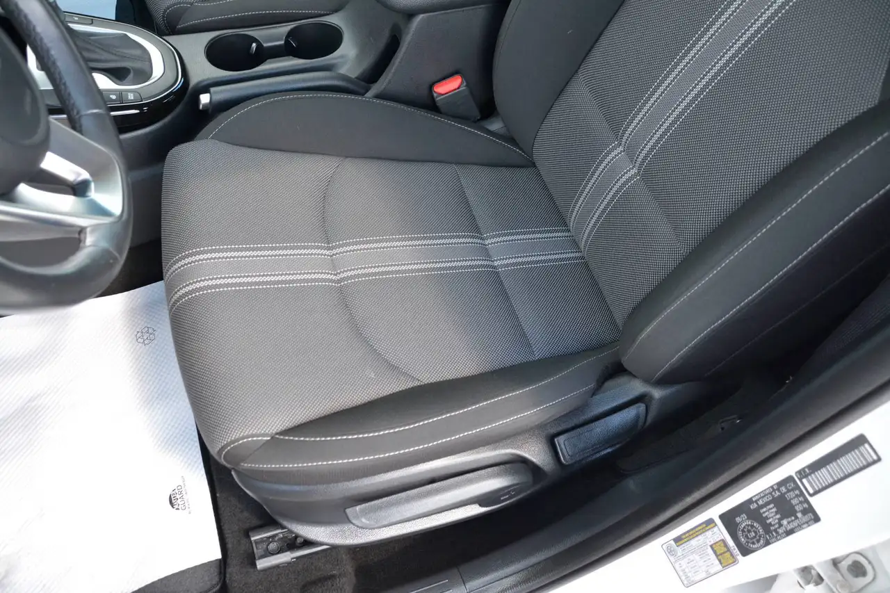 Kia Forte снимка Kia Forte