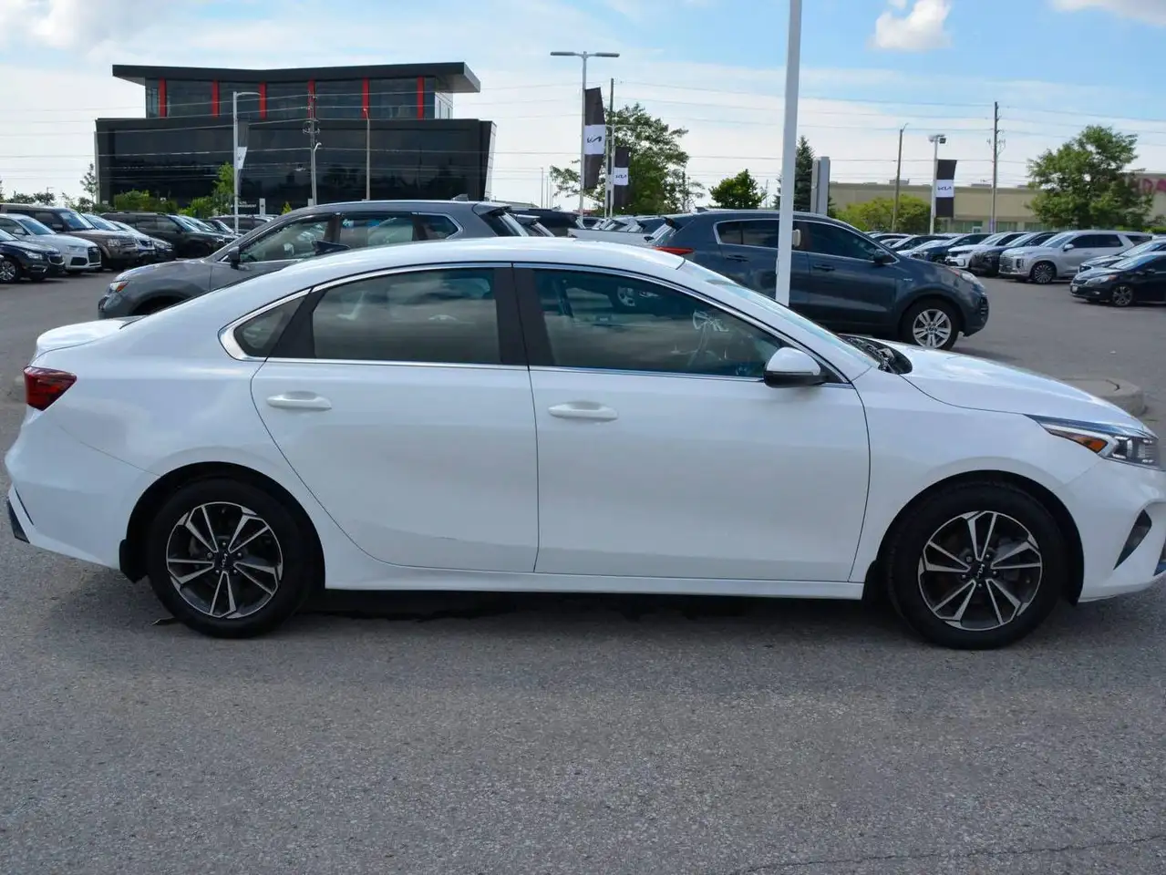 Kia Forte снимка Kia Forte