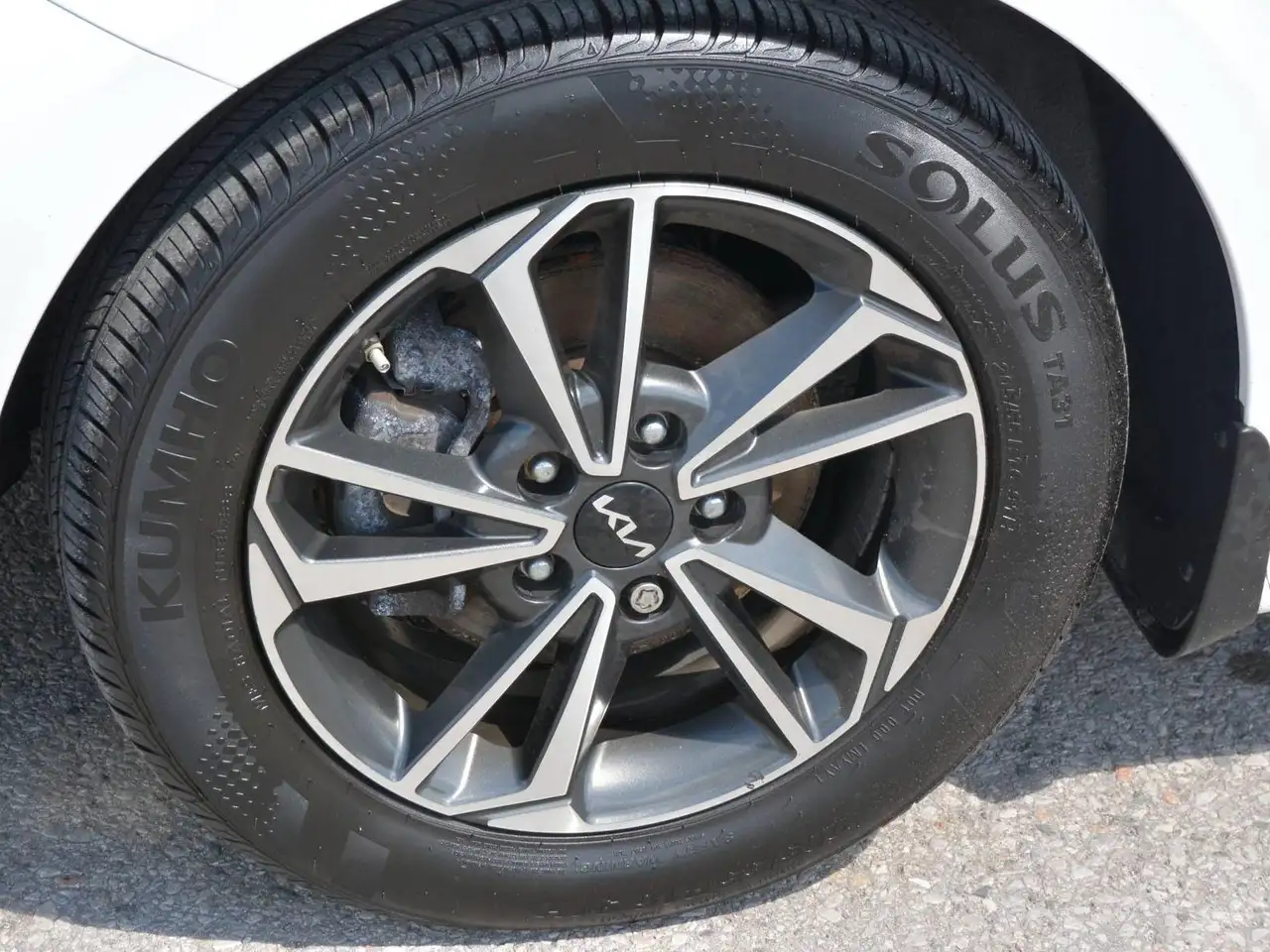 Kia Forte снимка Kia Forte