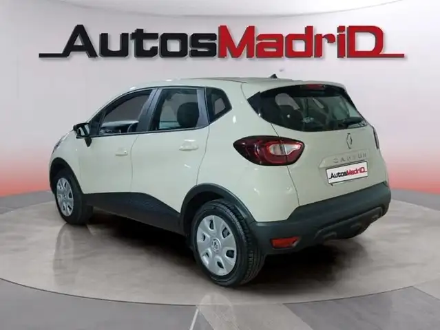 Renault Captur view 5