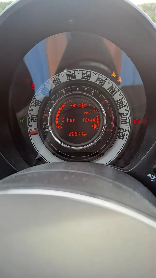 Fiat 500 1.0 HYBRID DOLCEVITA Zwart - 2