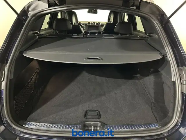 Mercedes-Benz GLC view 9