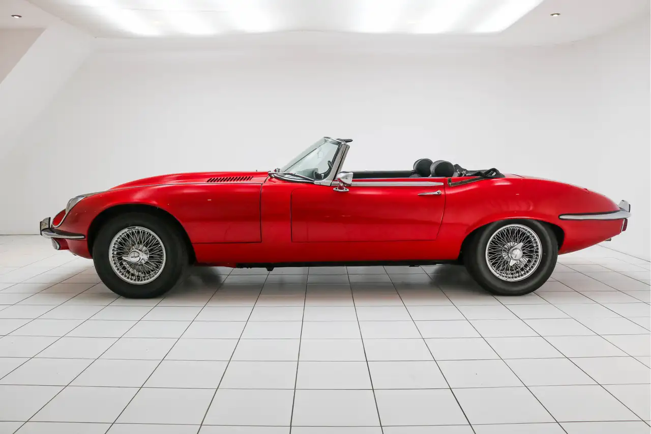 Jaguar E-Type 5.3 V12 Roadster Engine rebuild - All original - M, foto 2