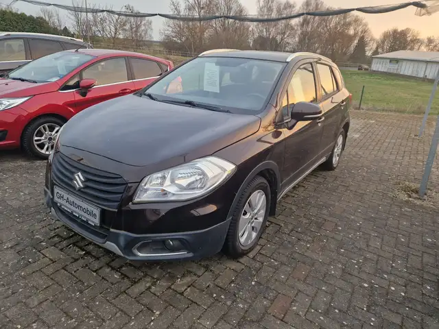 Suzuki SX4 S-Cross 1.6 SX4 S-Cross 4x4-PDC+BC+Tem+AHK+SHZ+Alu+Telef -