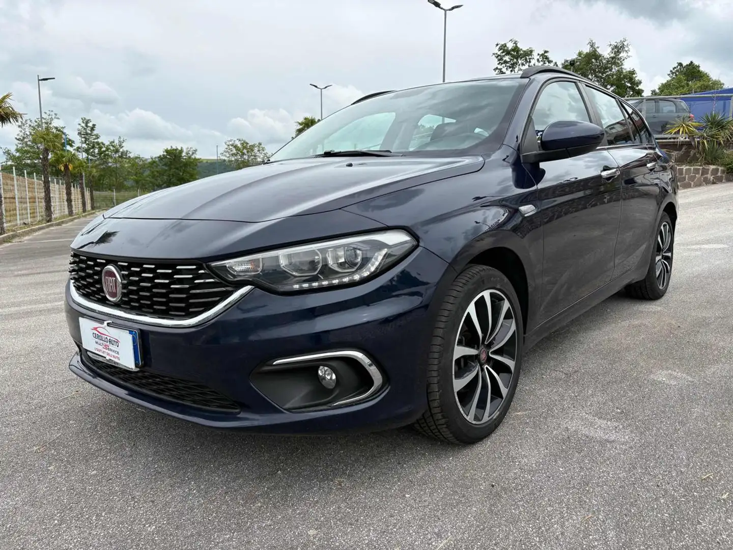 Fiat Tipo 1.3 Mjt S&S SW Lounge Blauw - 1