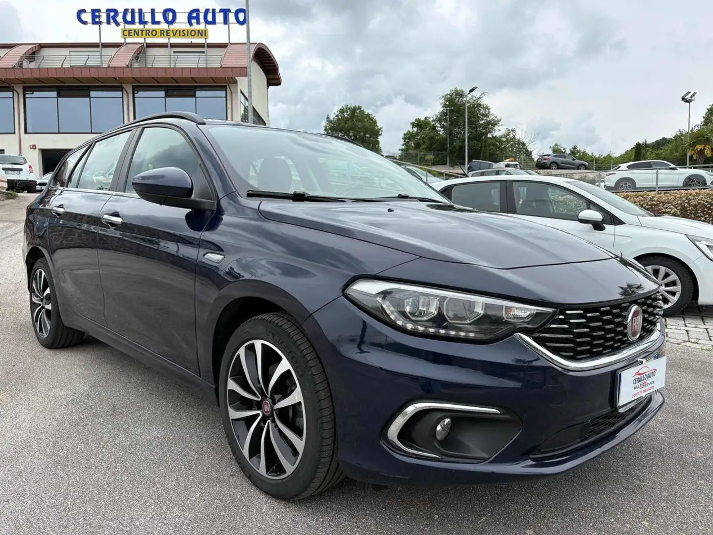 Fiat Tipo 1.3 Mjt S&S SW Lounge Blauw - 2
