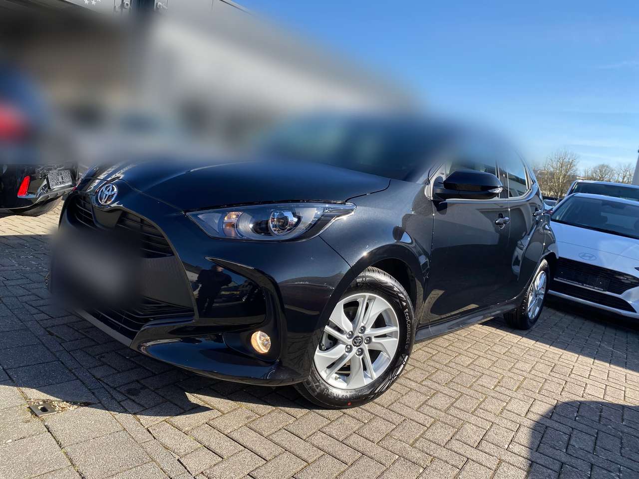 Toyota-Yaris-1.5*15ALU*A-GRA*APPLE&ANDROID*Klima*KAMERA*Sitzhei