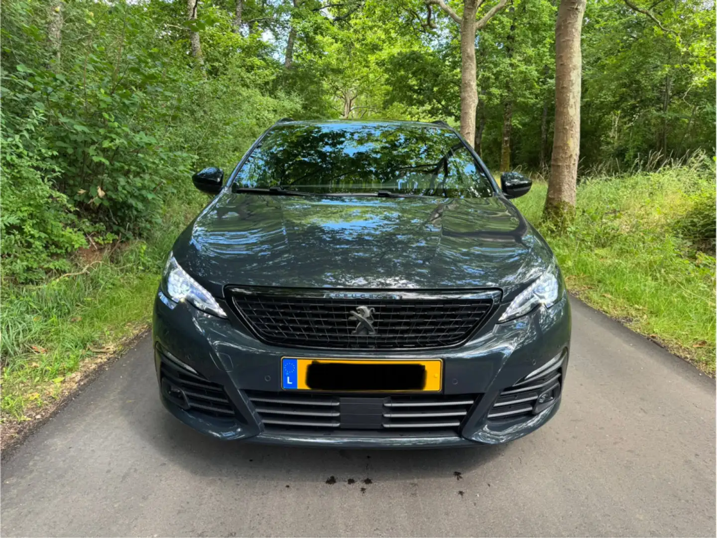 Peugeot 308 SW 1.2 Ess. 131ch Automatique GT-Line Face-Lift Gris - 2
