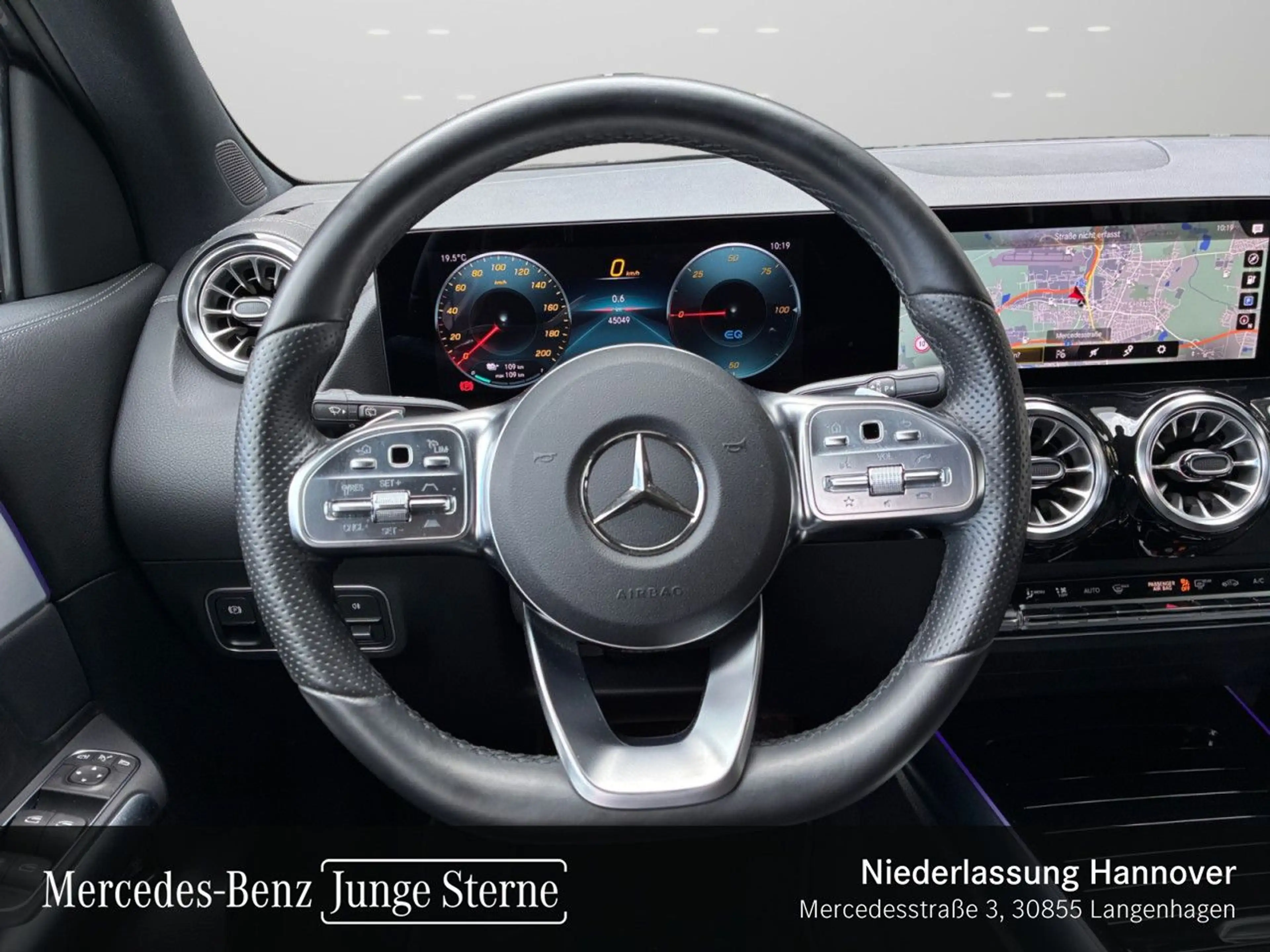 Mercedes-Benz EQA 250 AMG+PLUS-PAKET+PANO+360+MEMORY+KEYLESS — photo 14