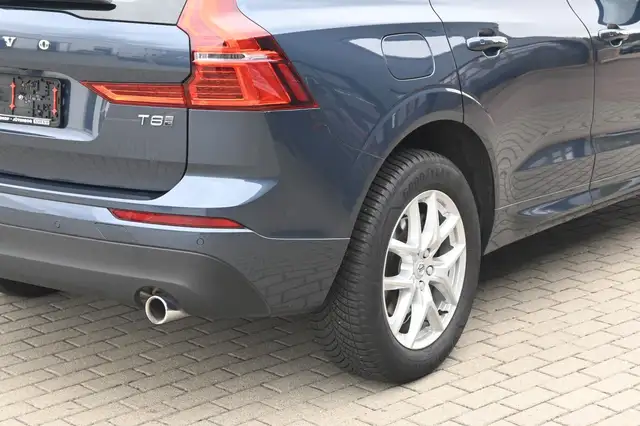 Volvo XC60 view 5