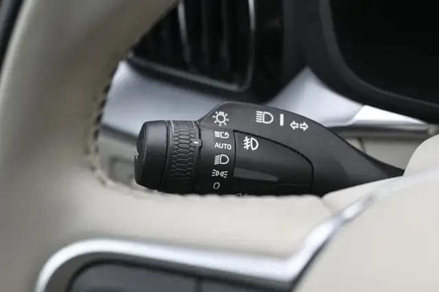 Volvo XC60 view 19