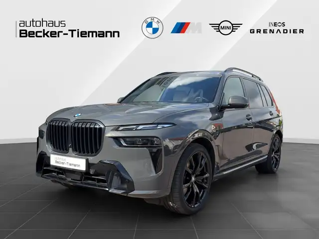 BMW X7 xDrive40d LCI| M Sport Pro| Sky Lounge| DriAssPro|