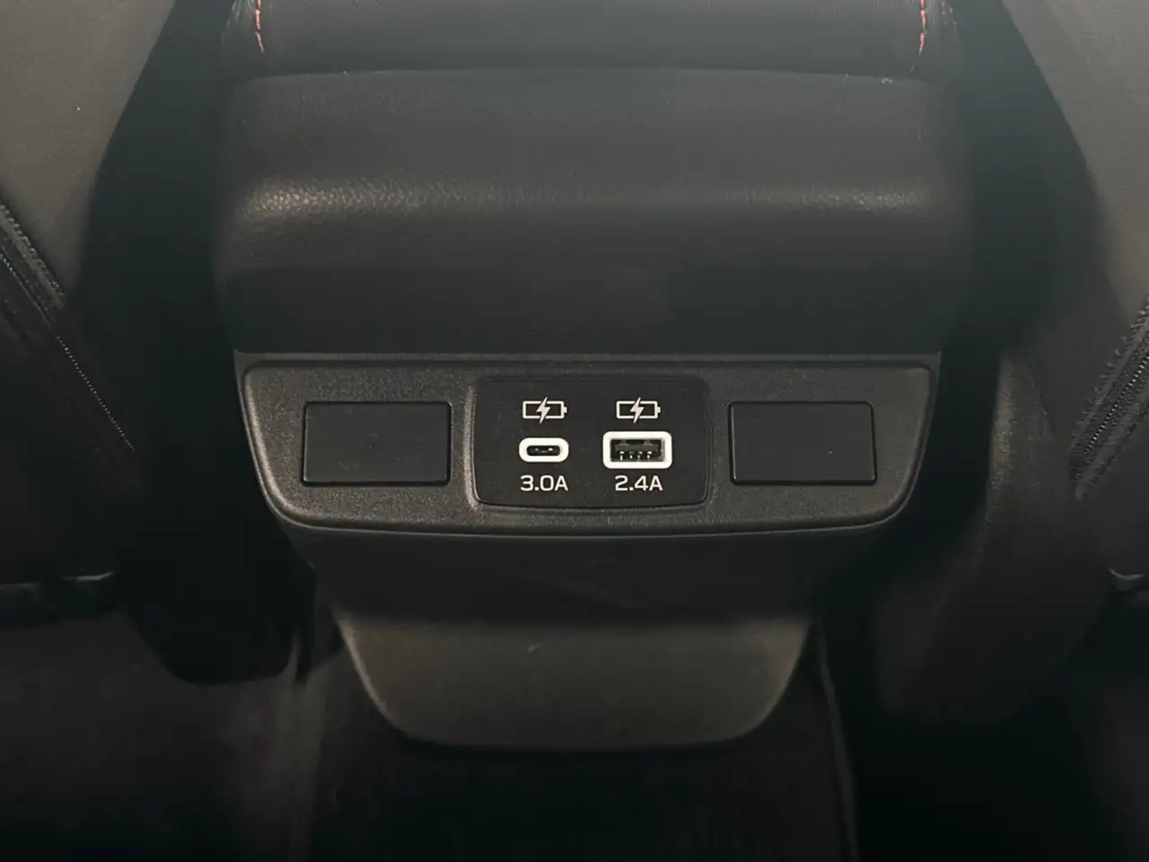 Subaru WRX снимка Subaru WRX