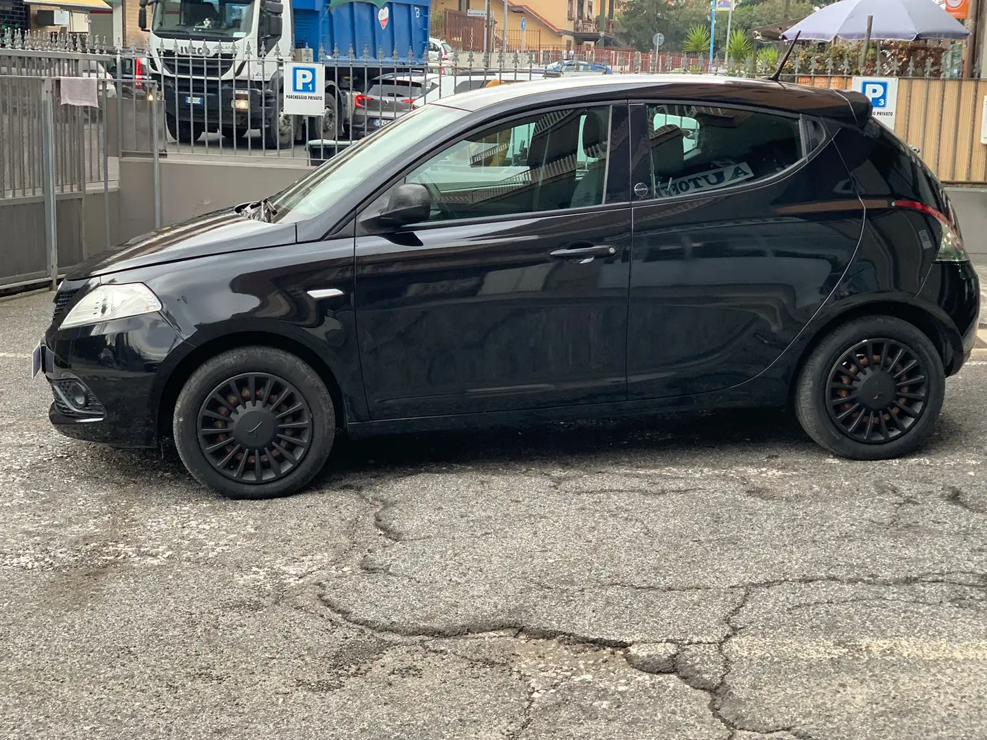 Lancia Ypsilon Ypsilon III ecochic Garanzia 12 mesi inclusa Nero - 2