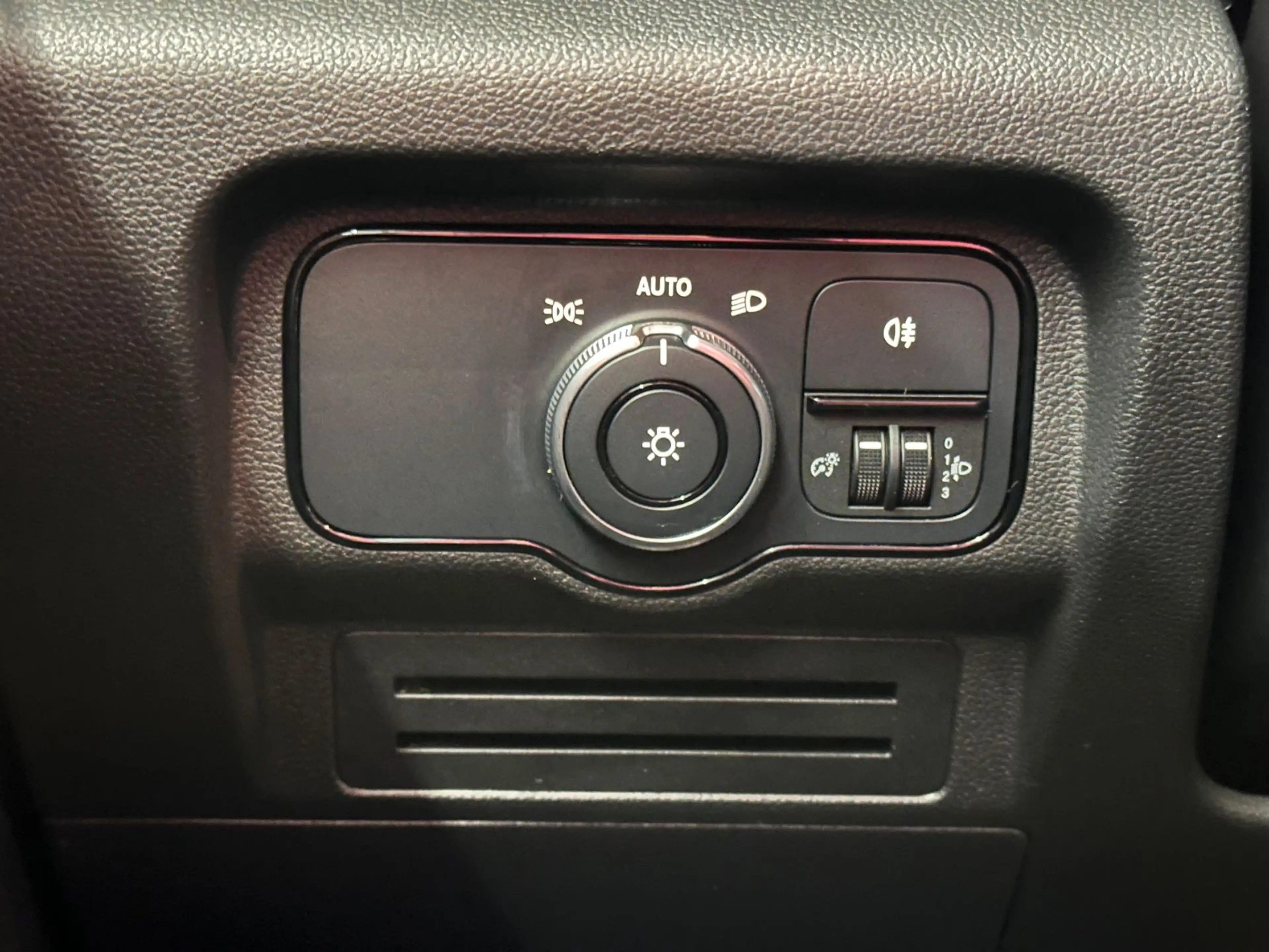 Mercedes-Benz Citan 110 CDI Tourer*MBUX*SHZ*Kamera*Totwinkel* — photo 20