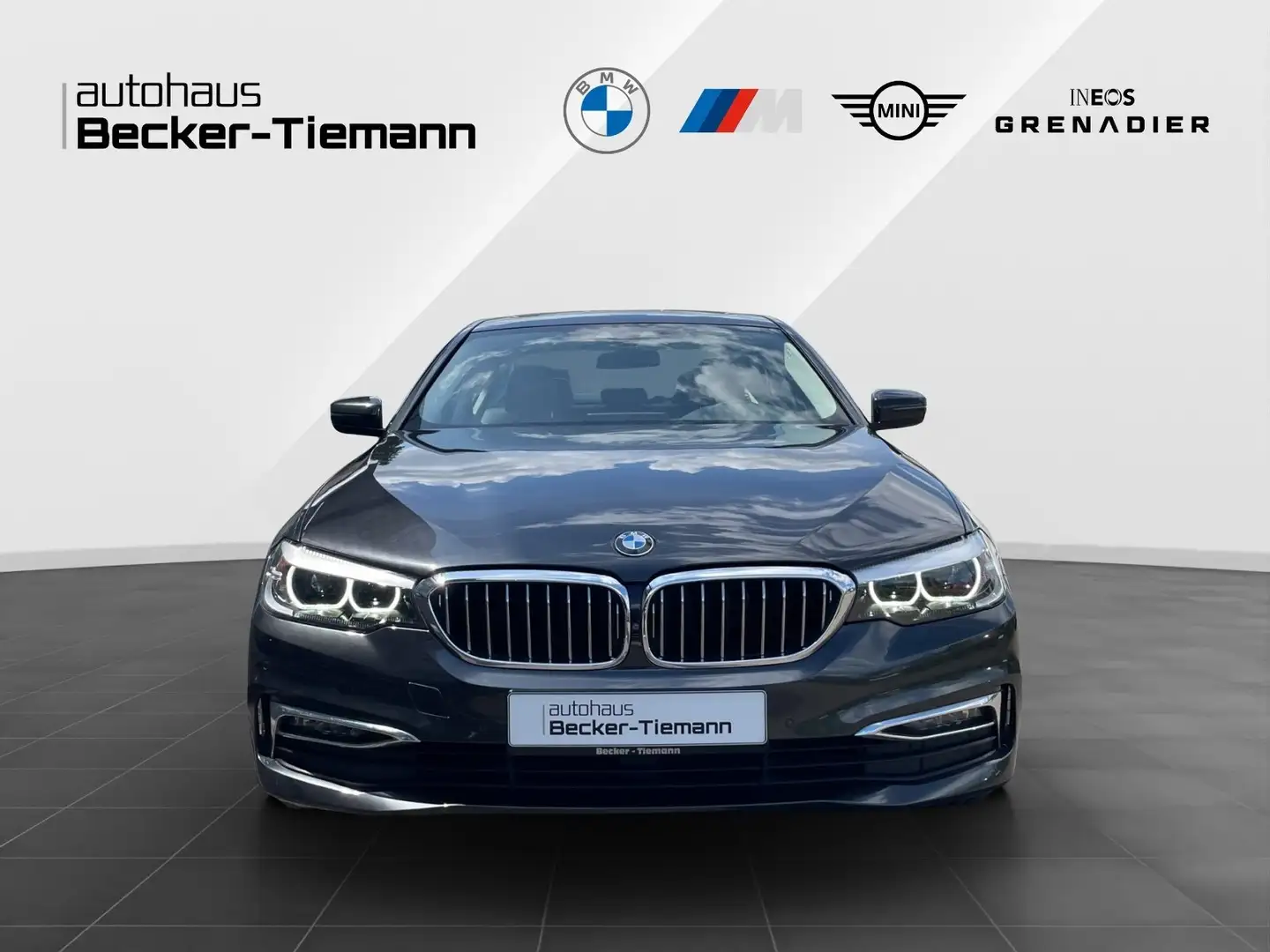 BMW 520 i Limousine LuxuryLine Kamera | Navi | Klima | Gla Grey - 2