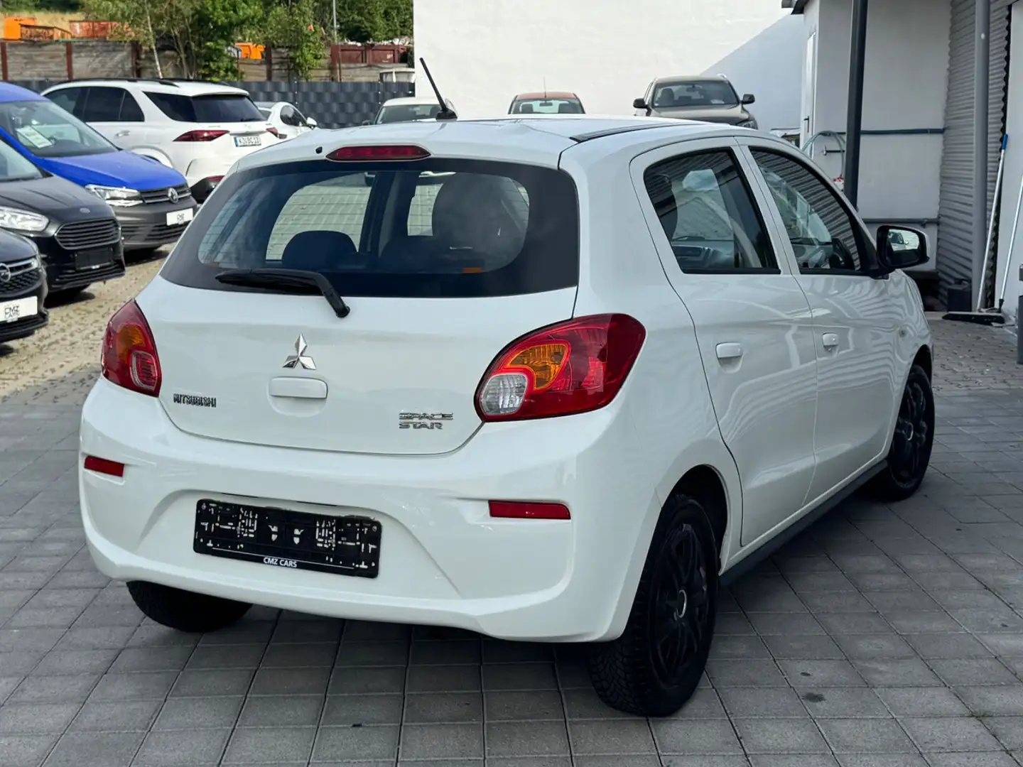 Mitsubishi Space Star Edition*8-fach*Klima* Weiß - 2