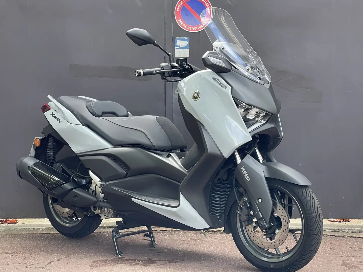 Yamaha X-Max 300 Grau - 2