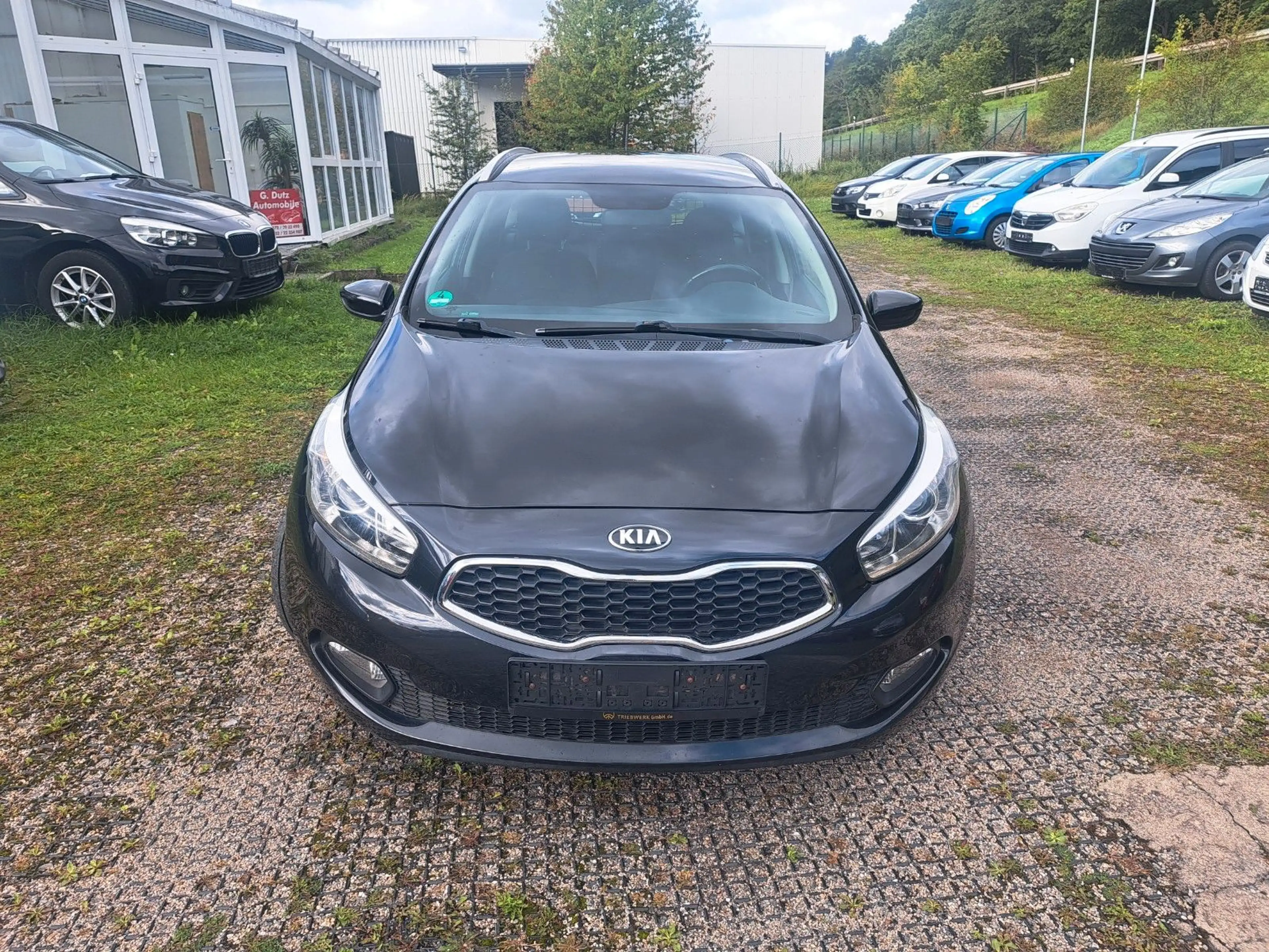Kia Ceed SW / cee'd SW Klima Scheckheft TÜV 04/2028 — photo 3