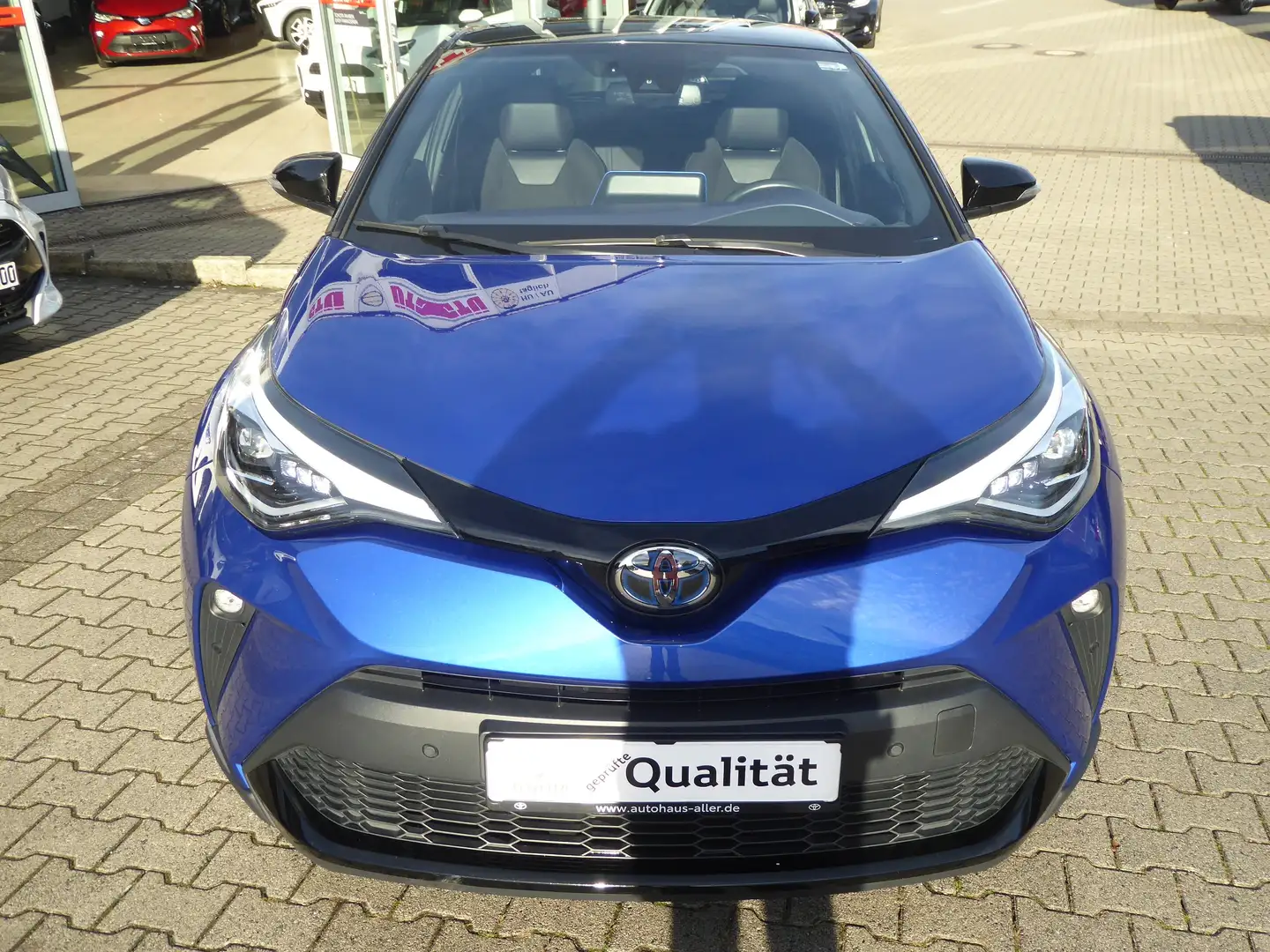 Toyota C-HR Hybrid Style Selection+Navi+JBL-Soundsystem Blau - 2