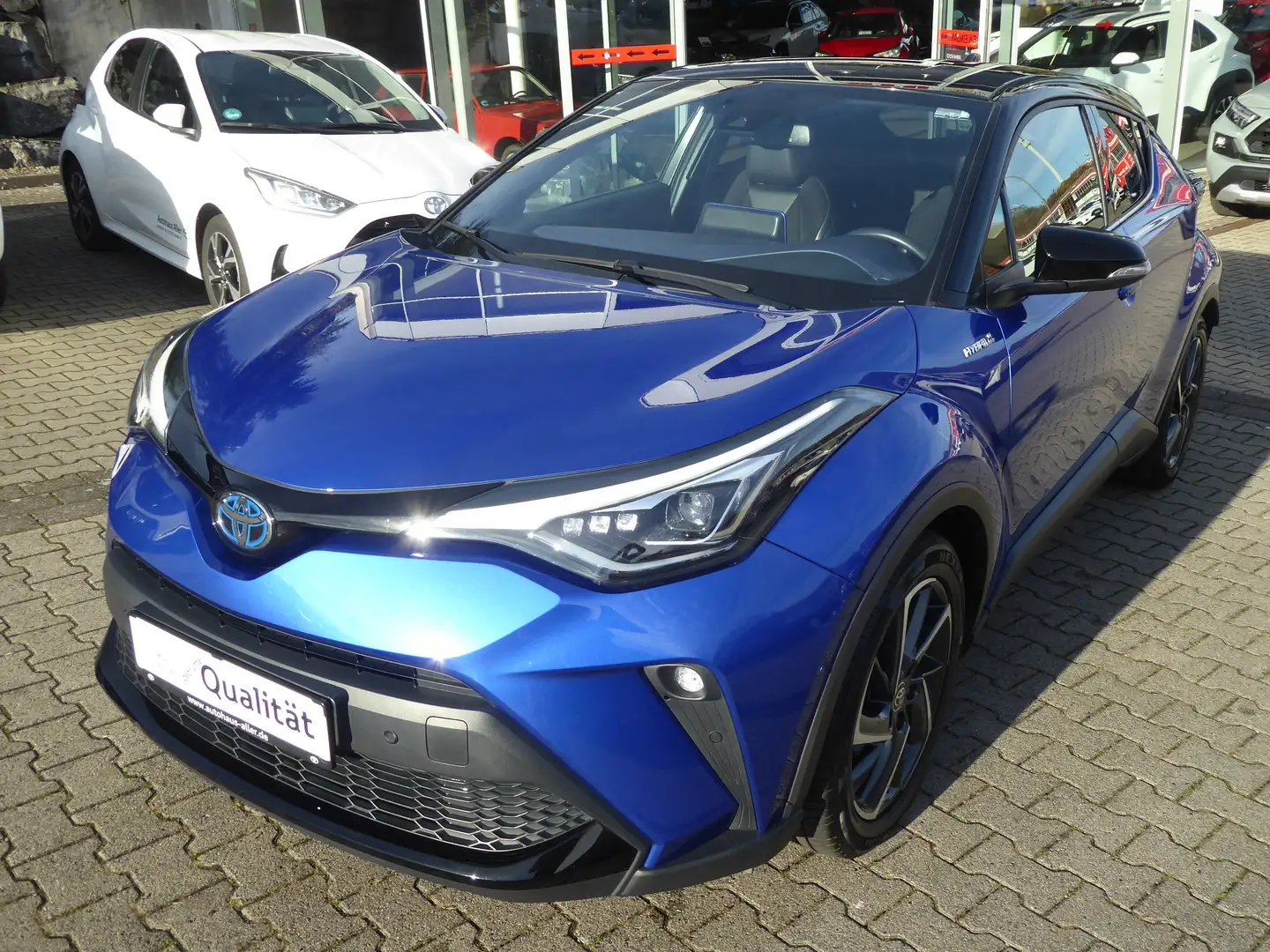 Toyota C-HR Hybrid Style Selection+Navi+JBL-Soundsystem Blau - 1