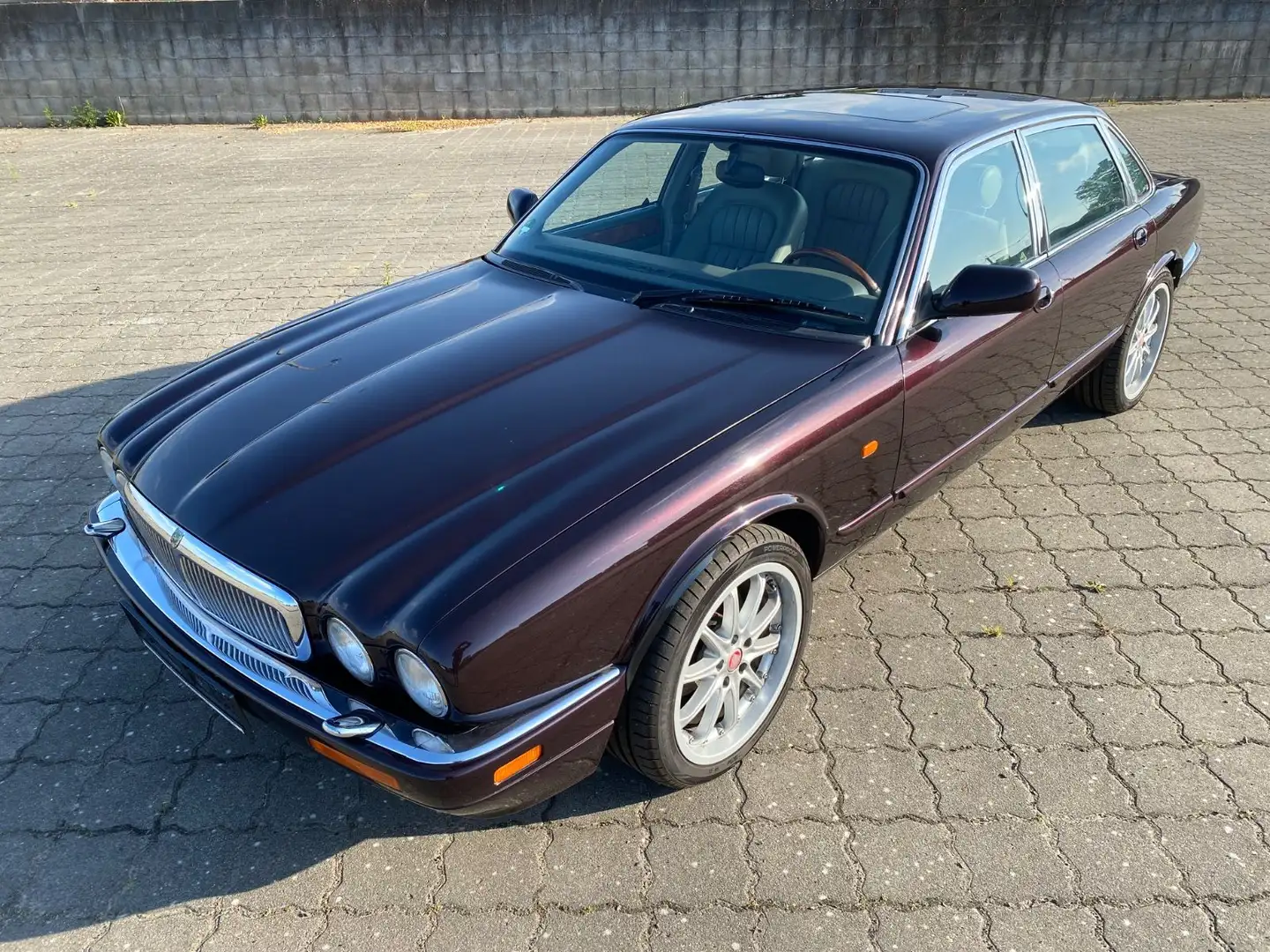 Jaguar XJ X300 2.Hand 4,0 nur 118Tkm Violett - 1