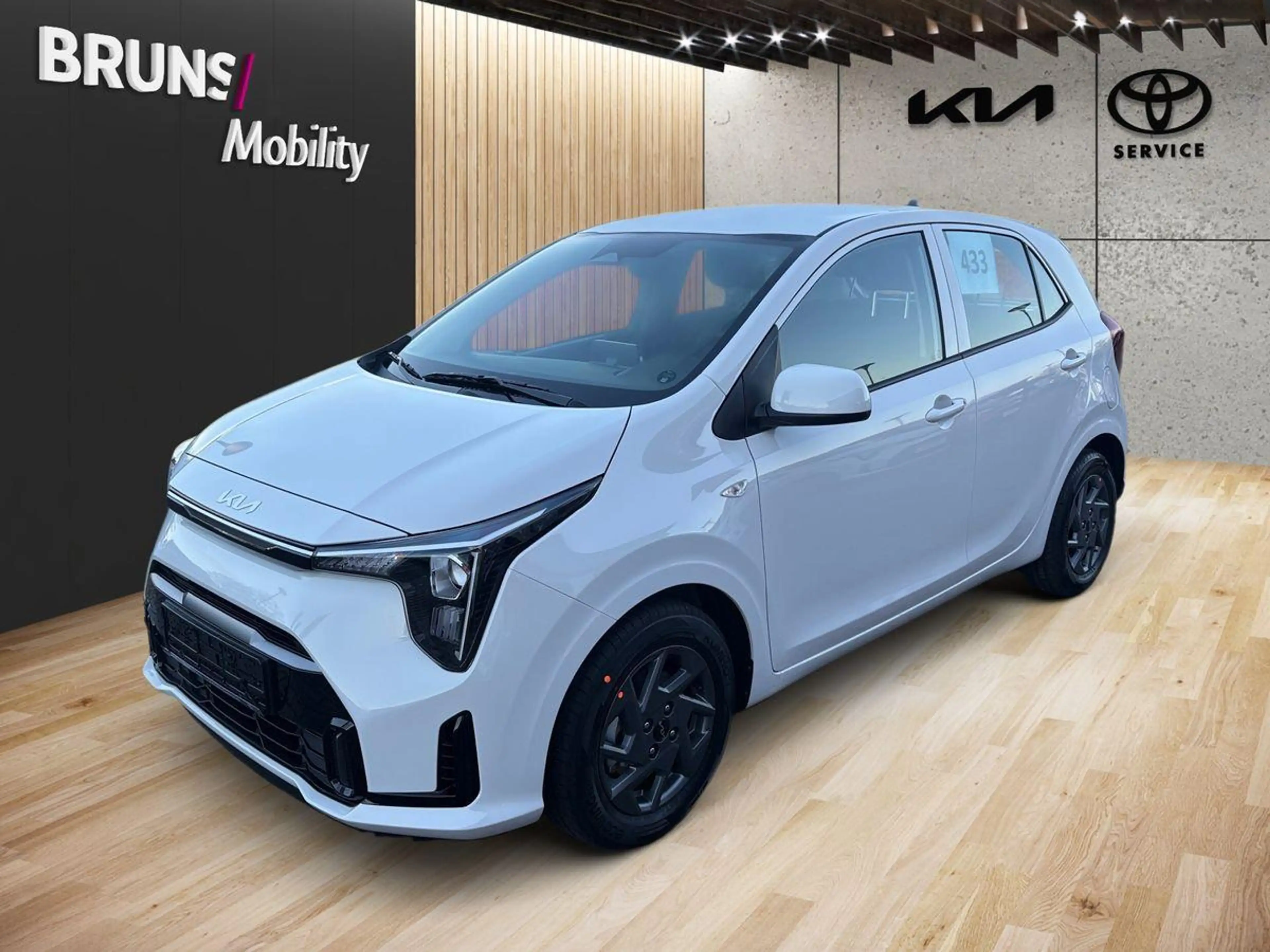 Kia Picanto 1.0 AMT Vision Navigation, Kamera — photo 2