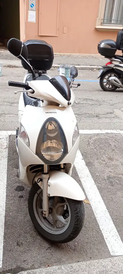 Honda SH 150 @ 150 Bílá - 1